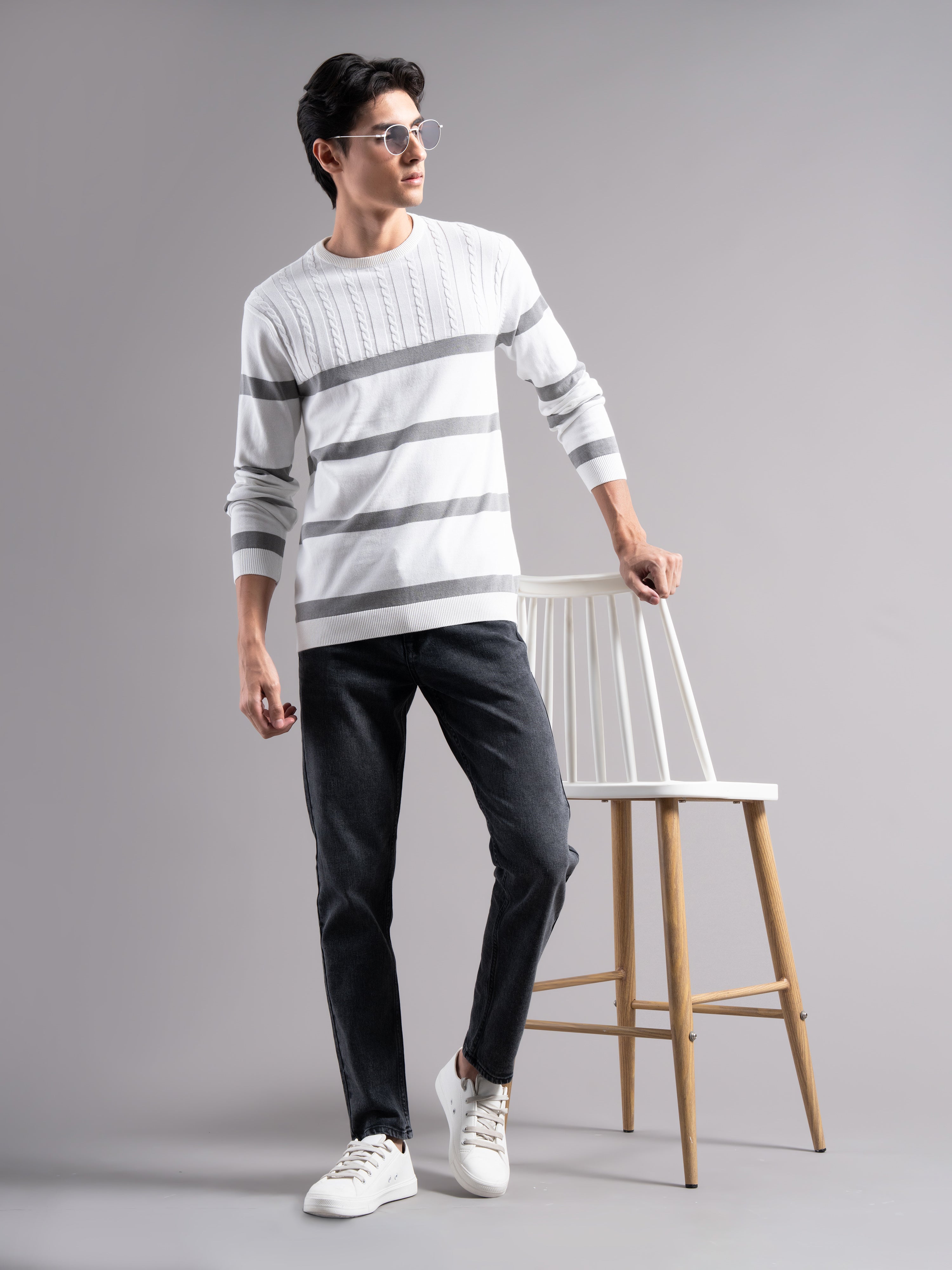 Men Grey Regular Fit Jeans