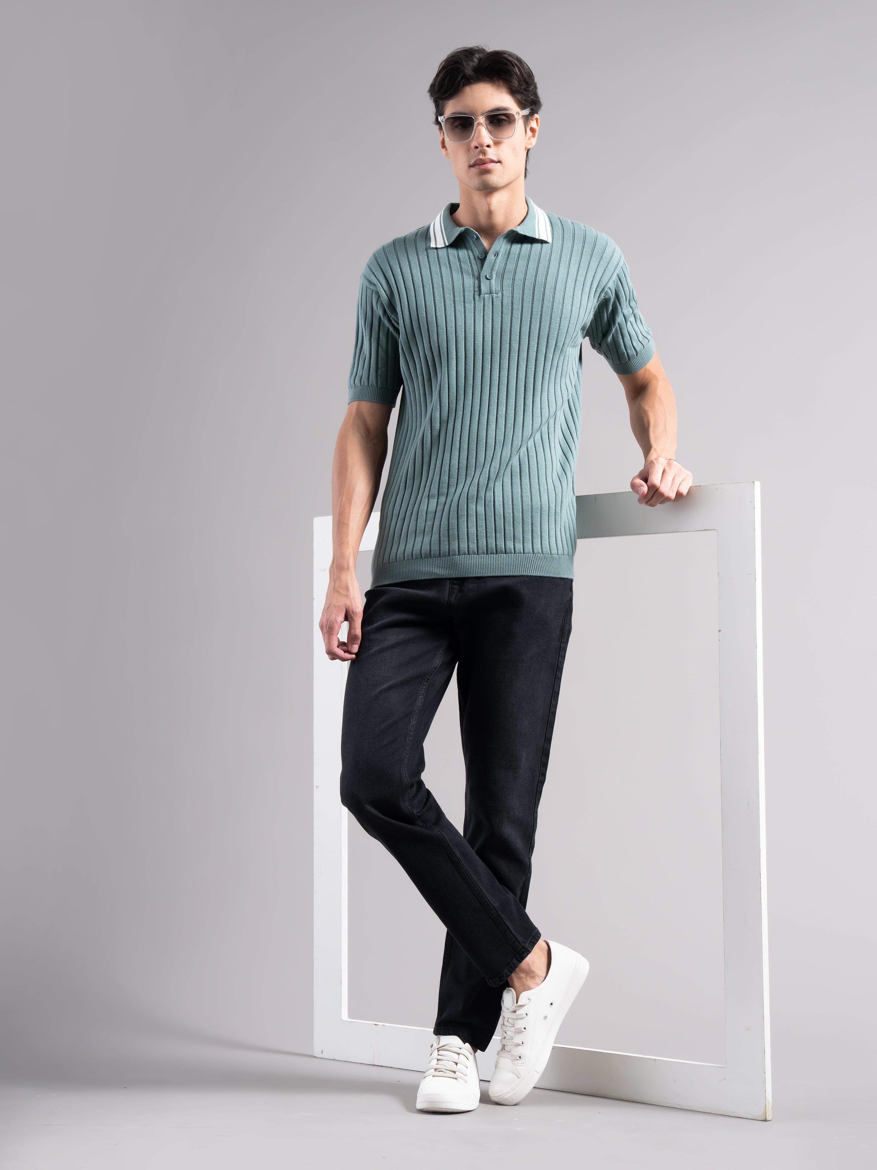 Men Black Regular Fit Jeans