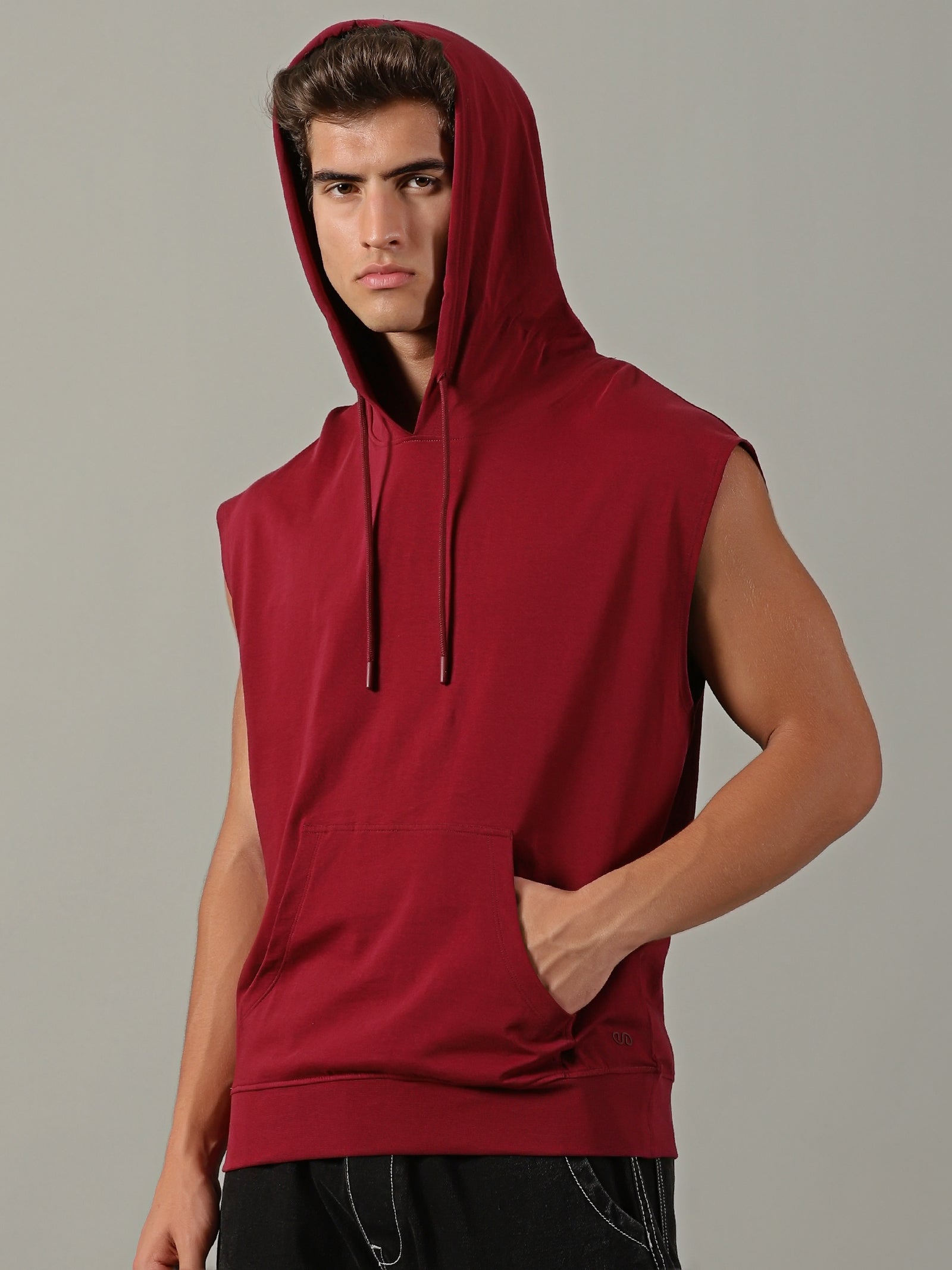 Men Burgundy Sleeveless Hoodie