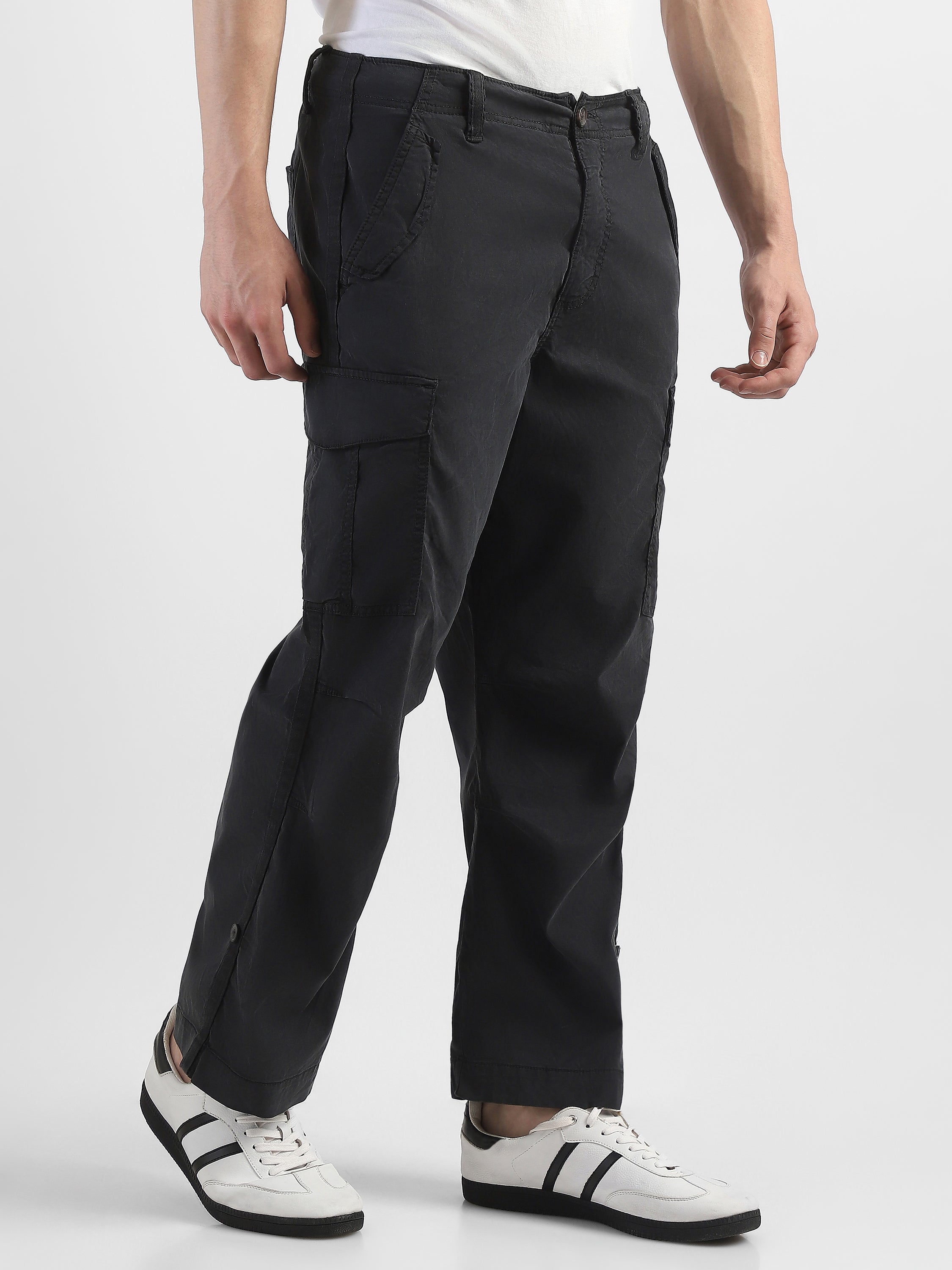 Men Black Mid Rise Comfort Fit Cargo with 6 pockets