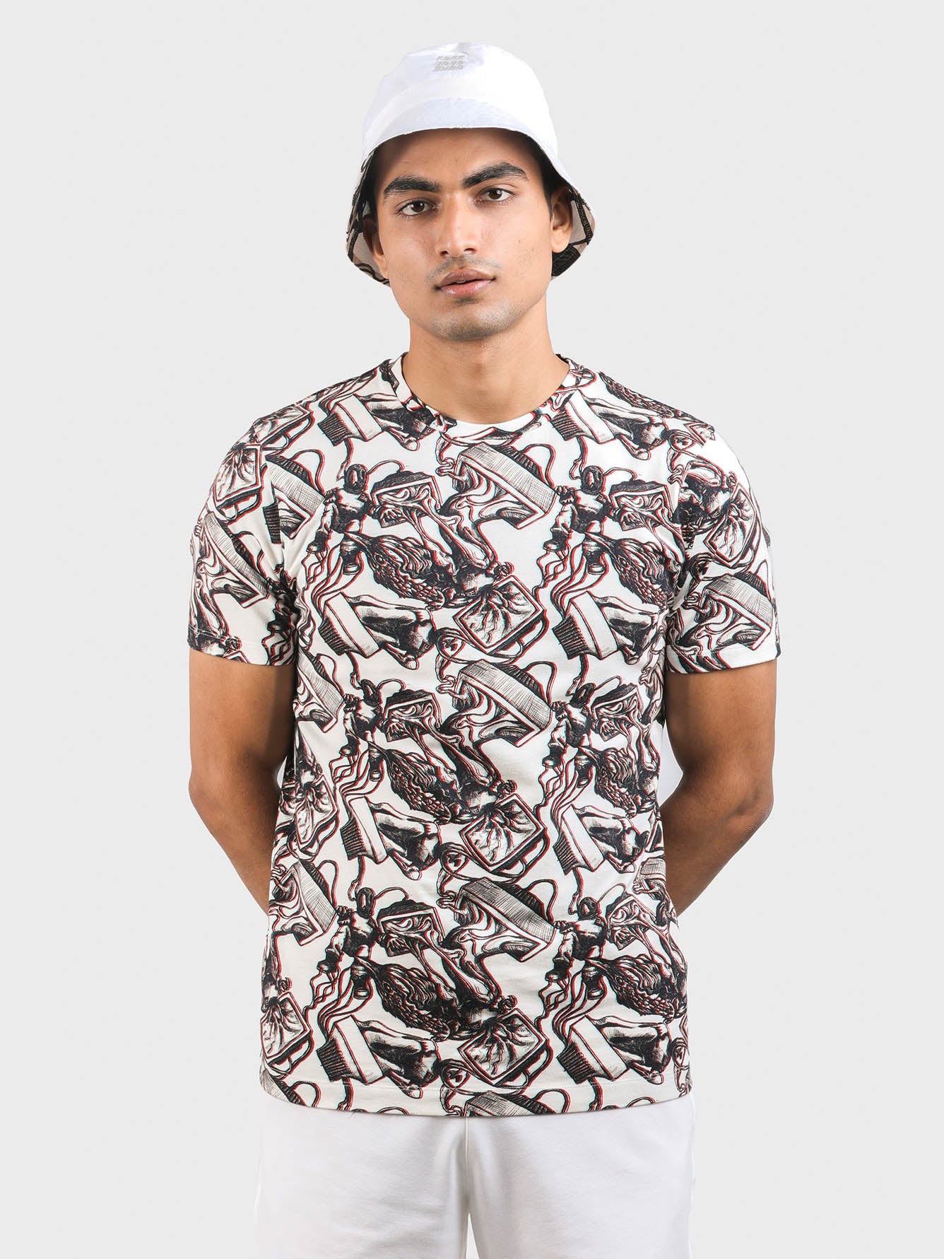Men Embroidered Printed Tee
