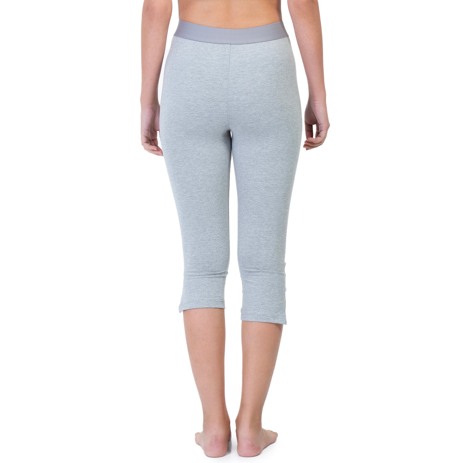Women Grey 3/4th Solid Capri