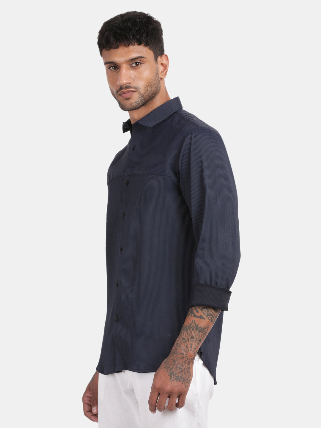 Men Navy Slim Fit Spread Collar Full Sleeve Casual Shirt