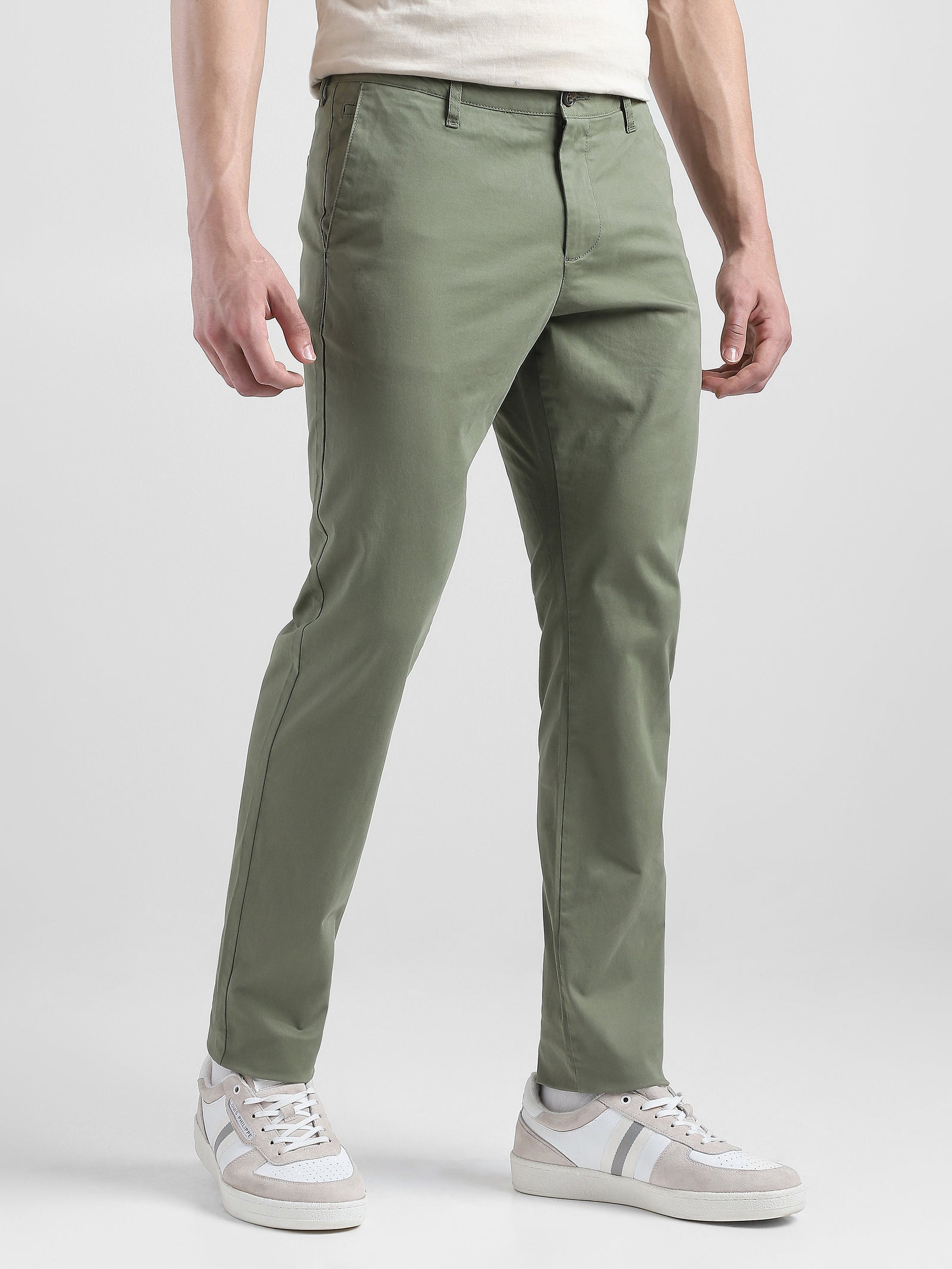 Men Olive Mid Rise Regular Fit Trouser