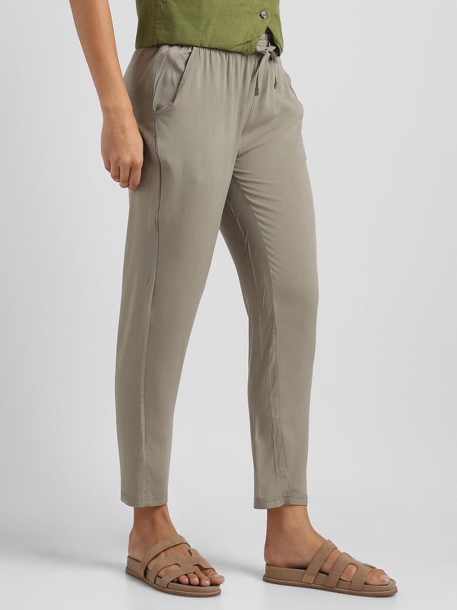Women Olive Straight fit pants