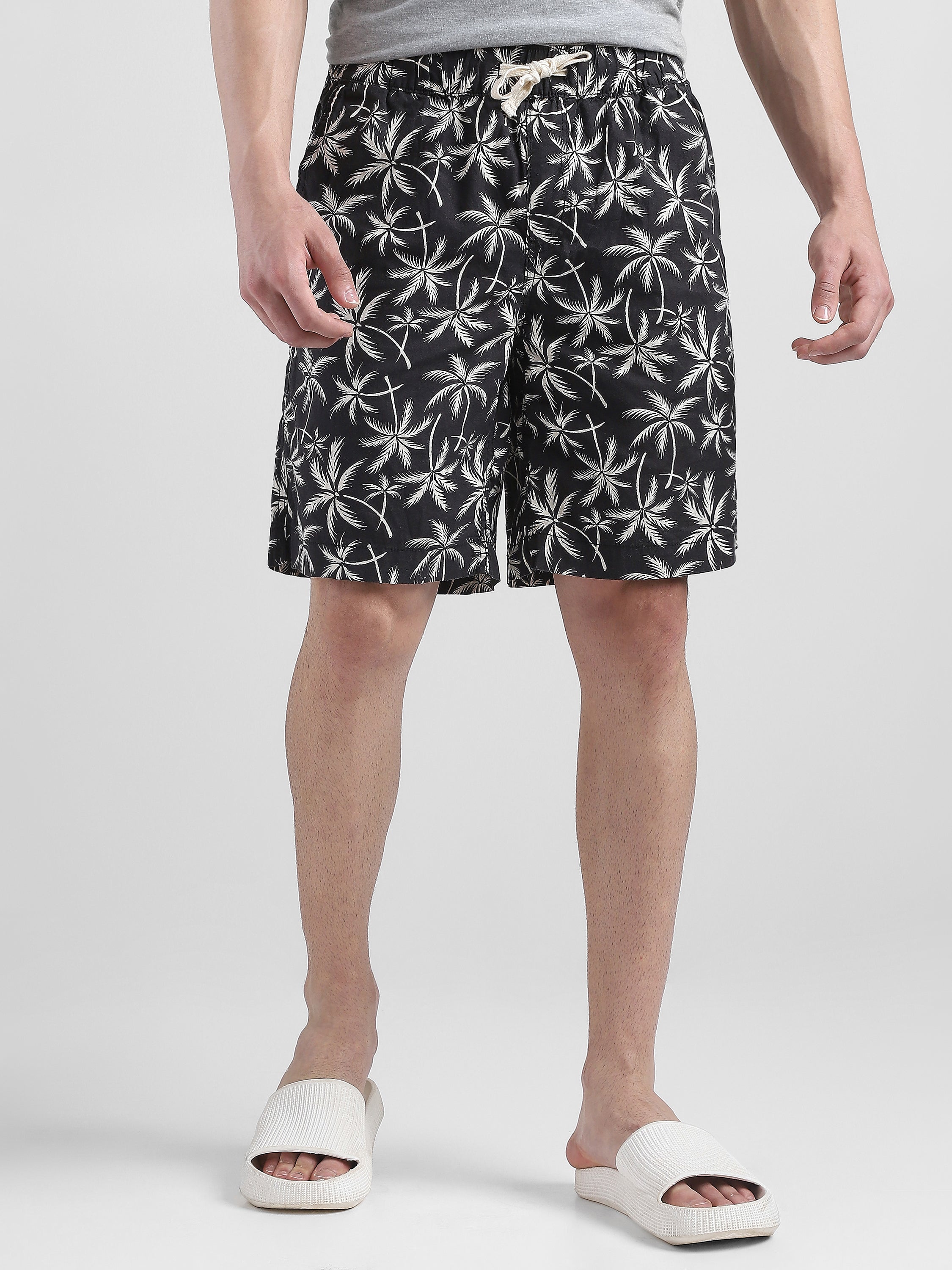 Men Black Palm Leaf Printed Shorts