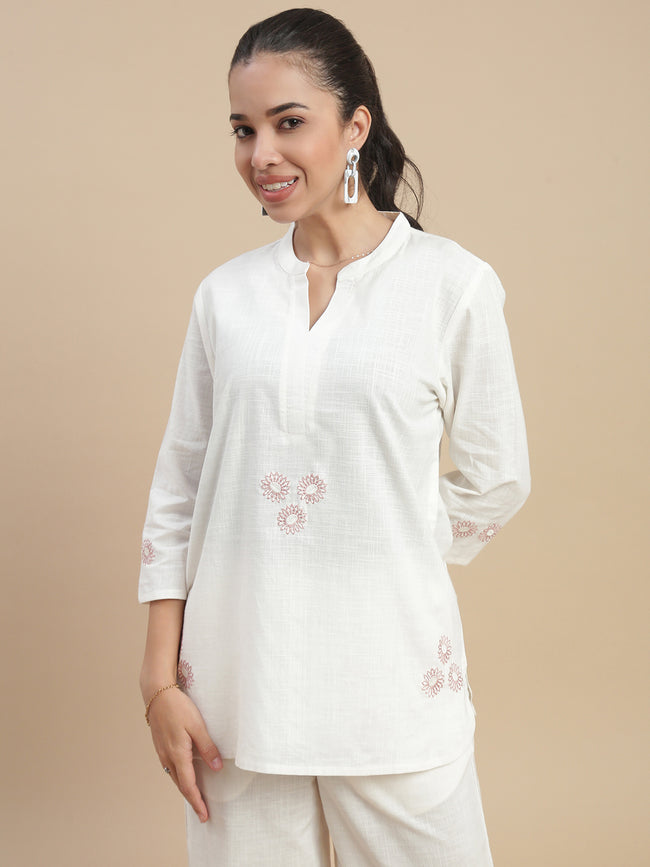 Women Off White Casual Kurta