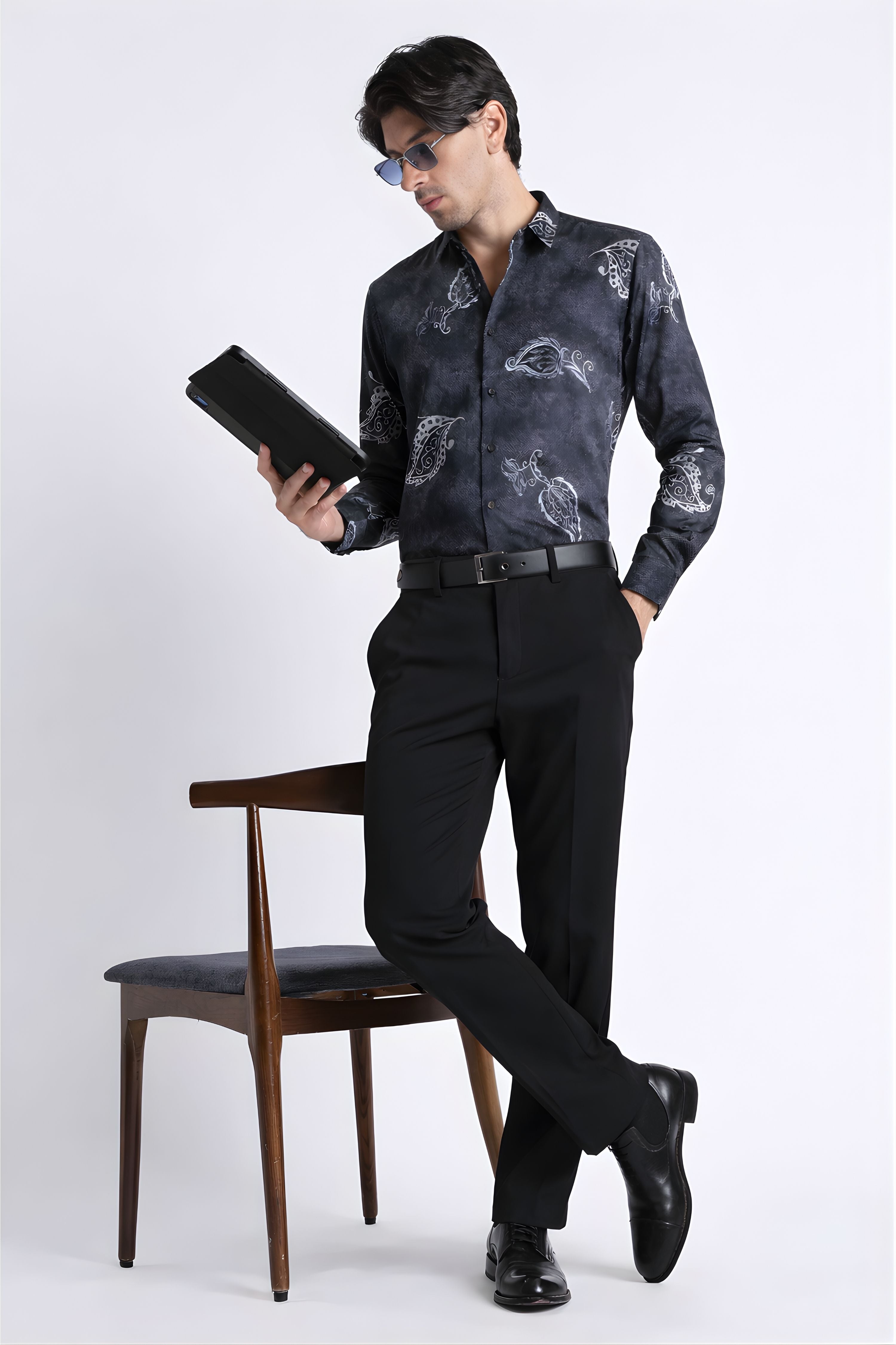 Men Refined Floral Digital Print Shirt