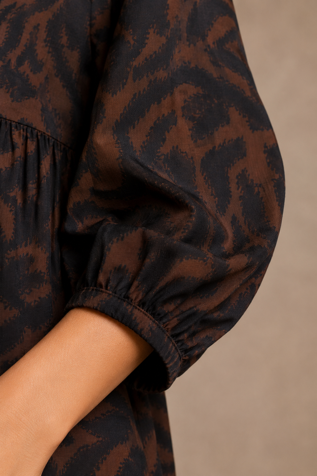 Women Tiger Print Tie-Neck Peplum Top