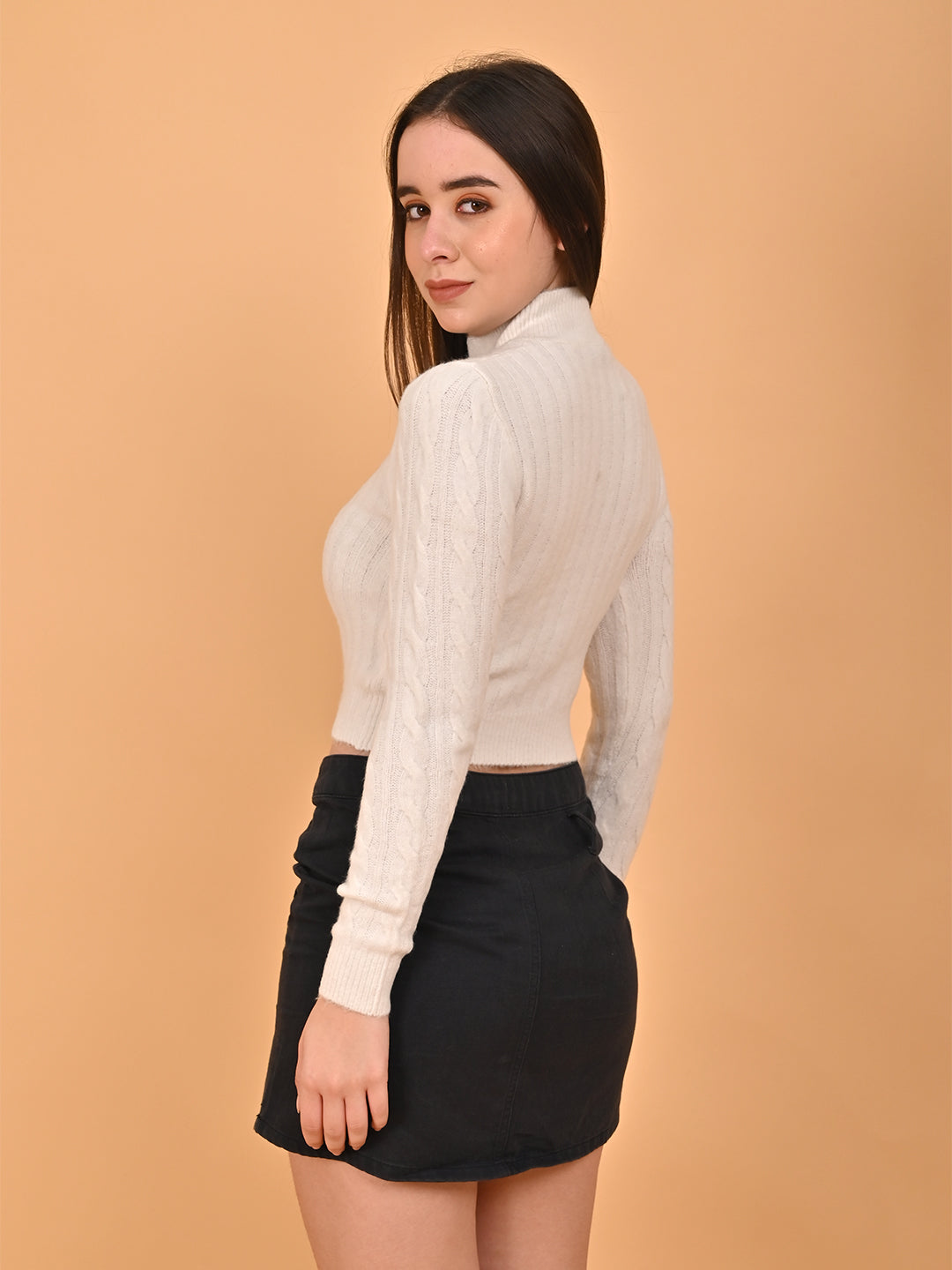 Women White Cropped Turtleneck Sweater