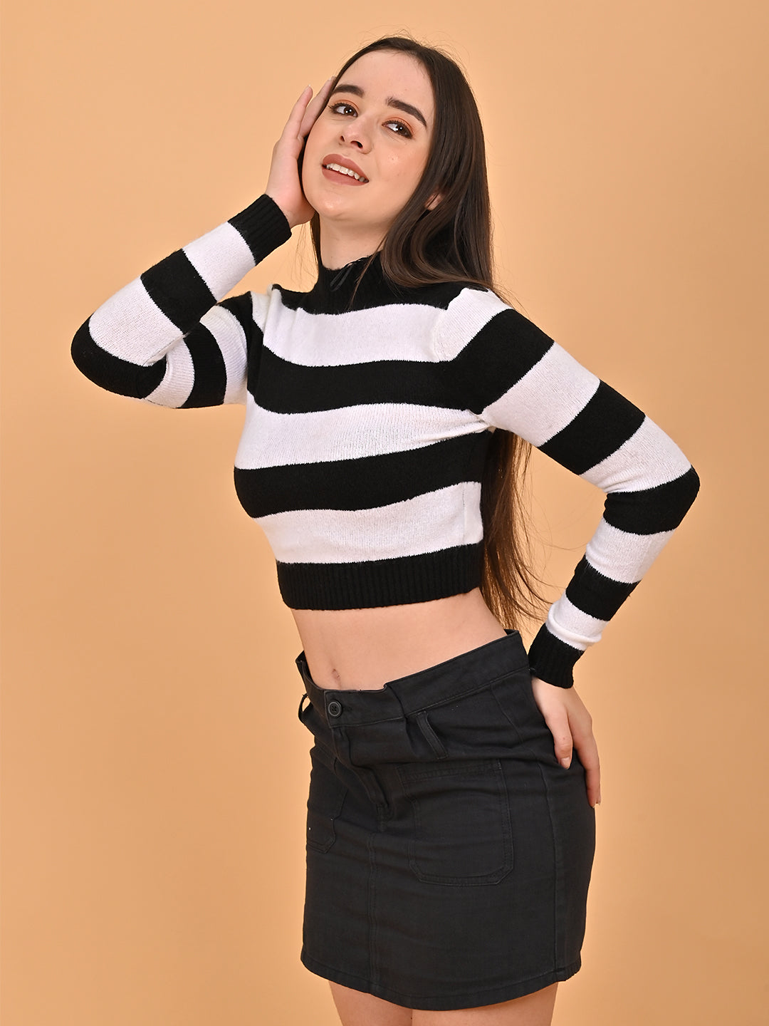 Women Black & White Striped Cropped Sweater