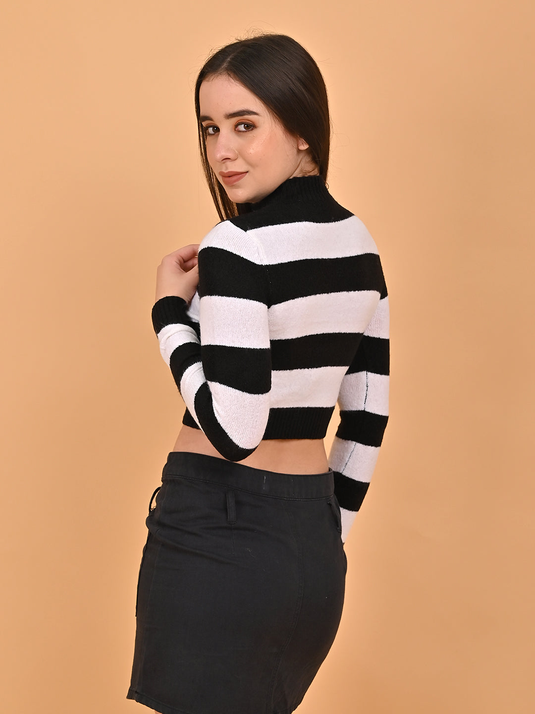 Women Black & White Striped Cropped Sweater