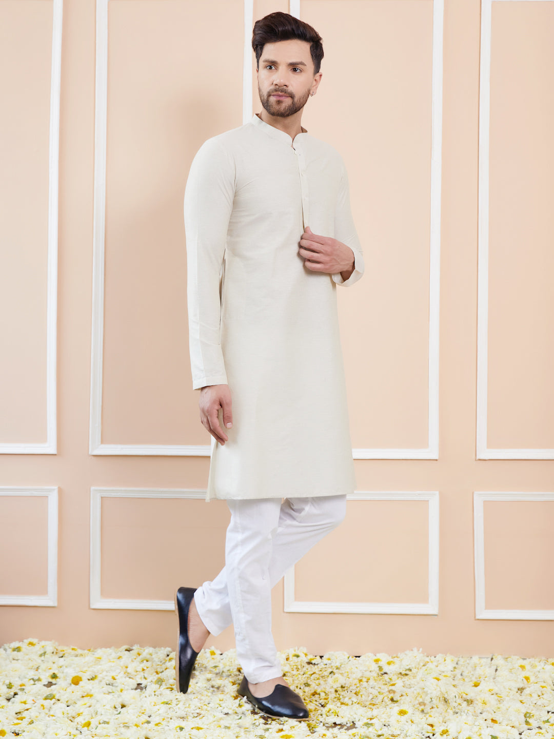 Men Cream Cotton Solid Straight Kurta