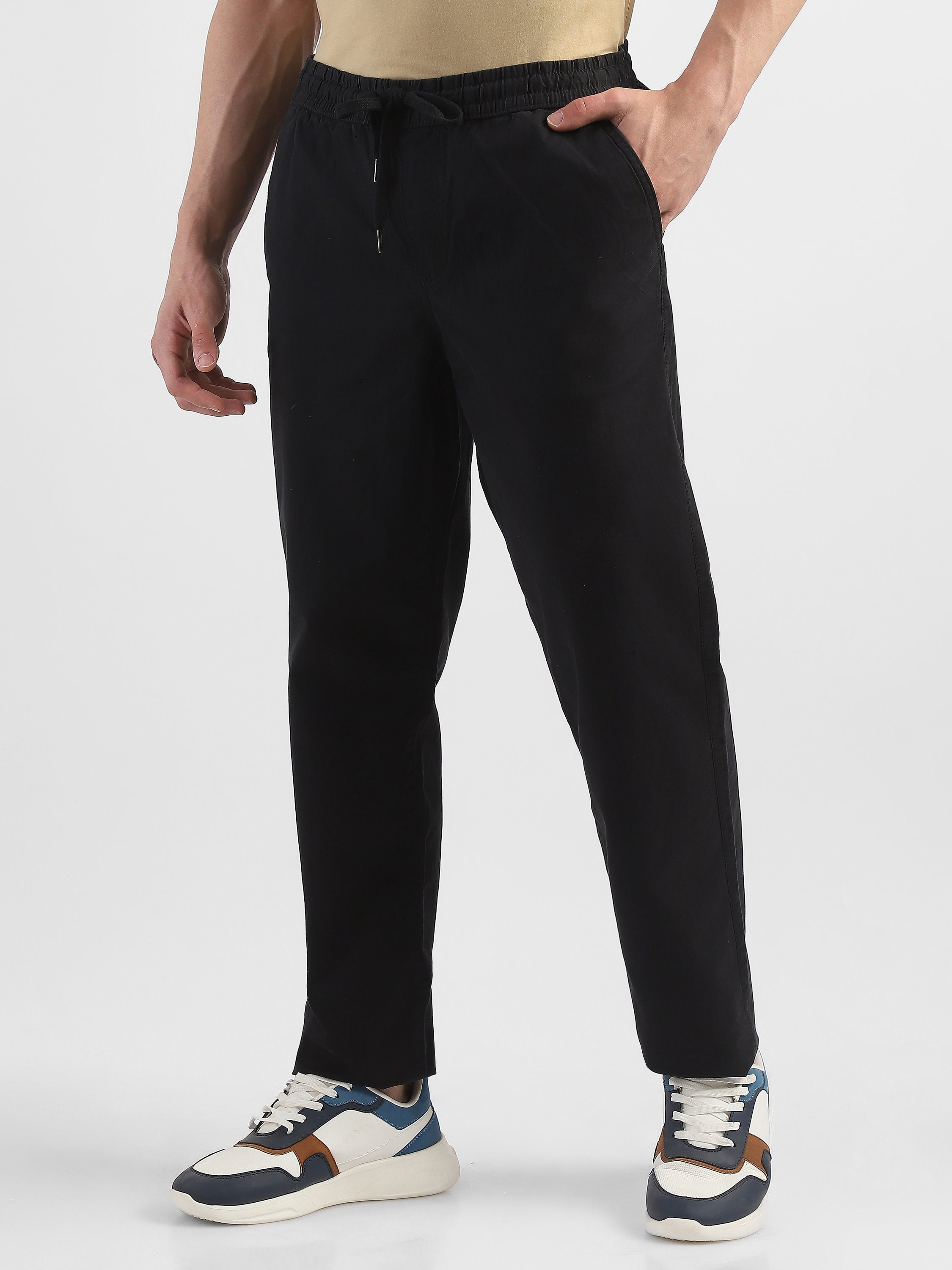 Men Black Cotton Blend Mid-Rise Pants