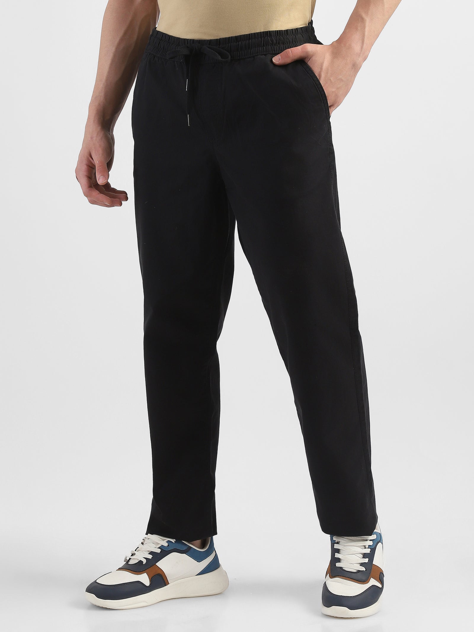 Men Black Cotton Blend Mid-Rise Pants