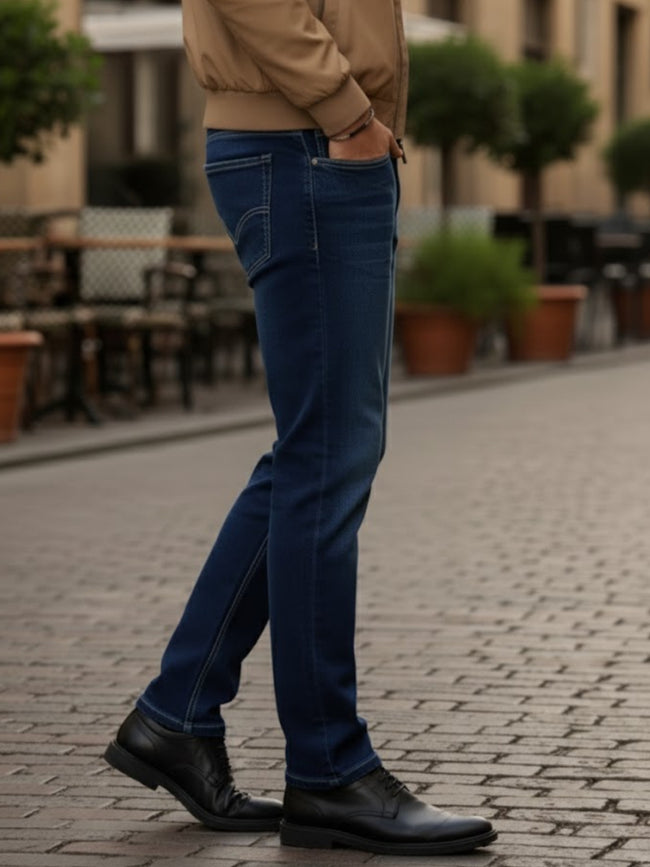 Men Navy Straight Fit Jeans