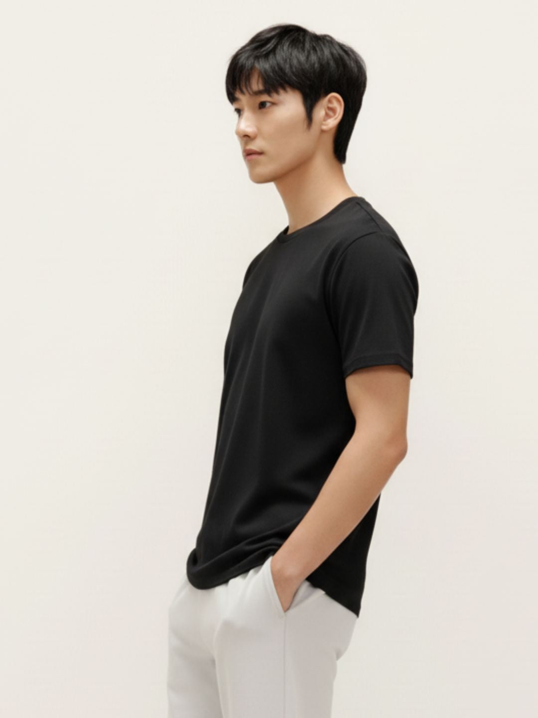 Men Black Solid Cotton T-shirt