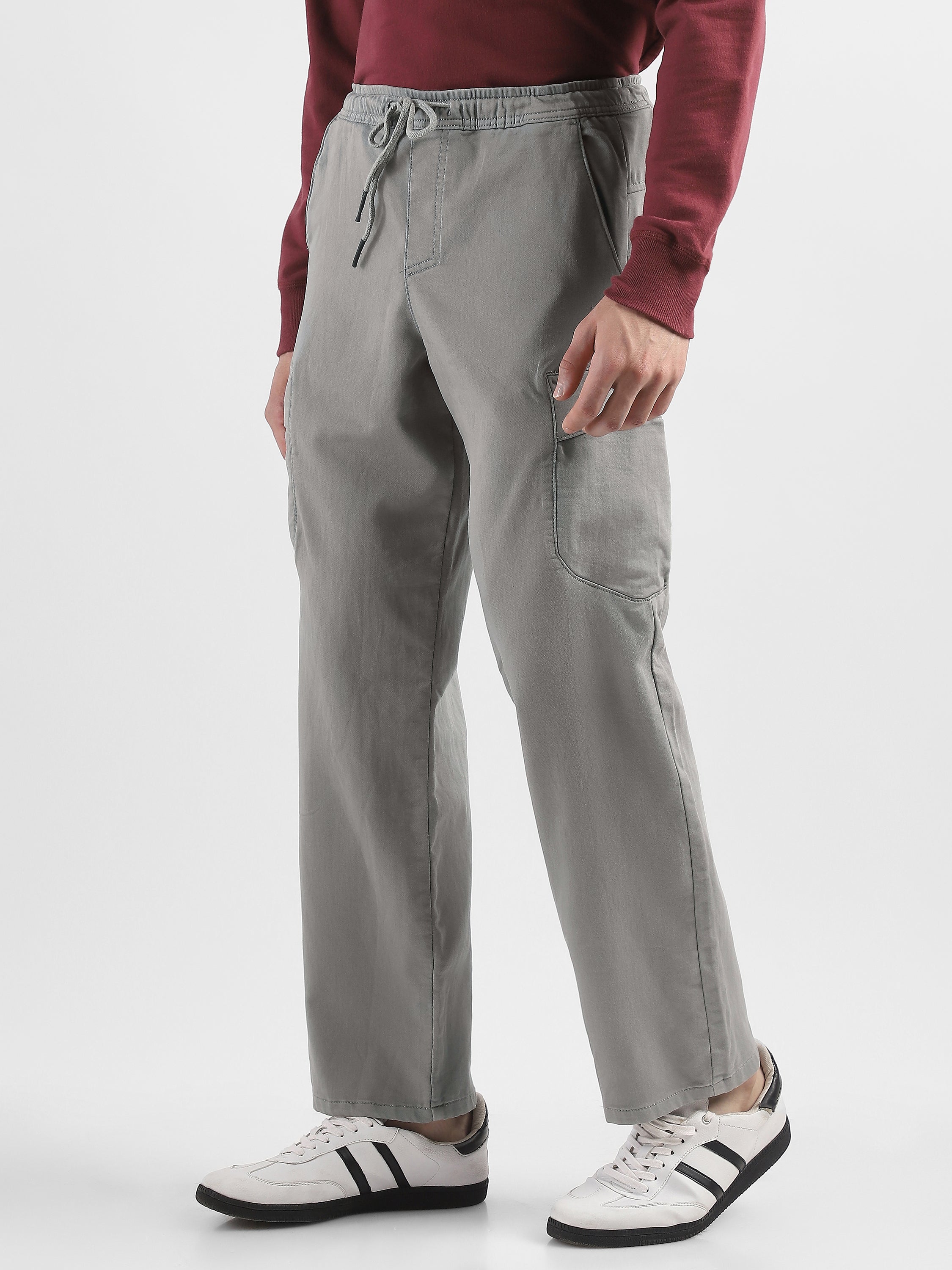 Men Grey Cotton Blend Cargo Pants with 6 Pockets