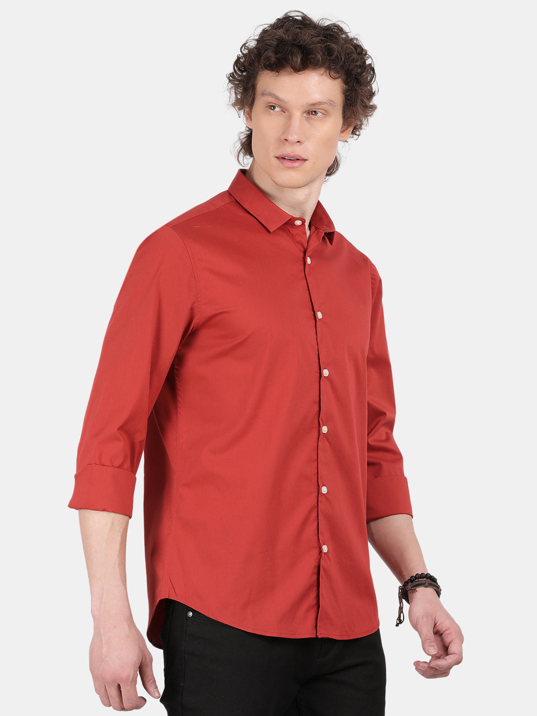 Men Red Slim Fit Spread Collar Full Sleeve Casual Shirt