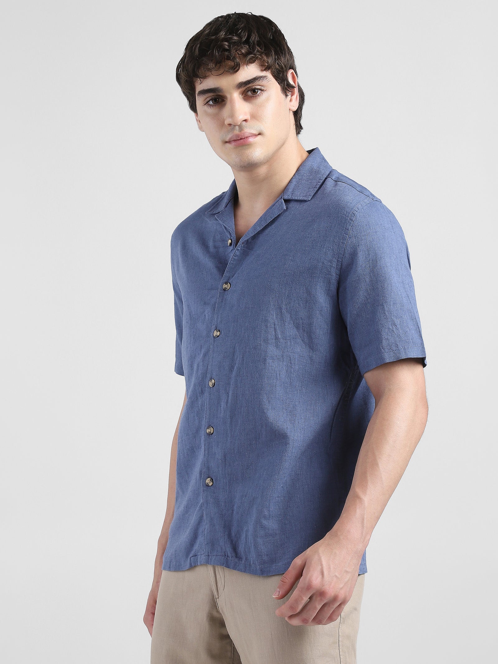 Men Blue Spread Collar Cotton Blend Shirt