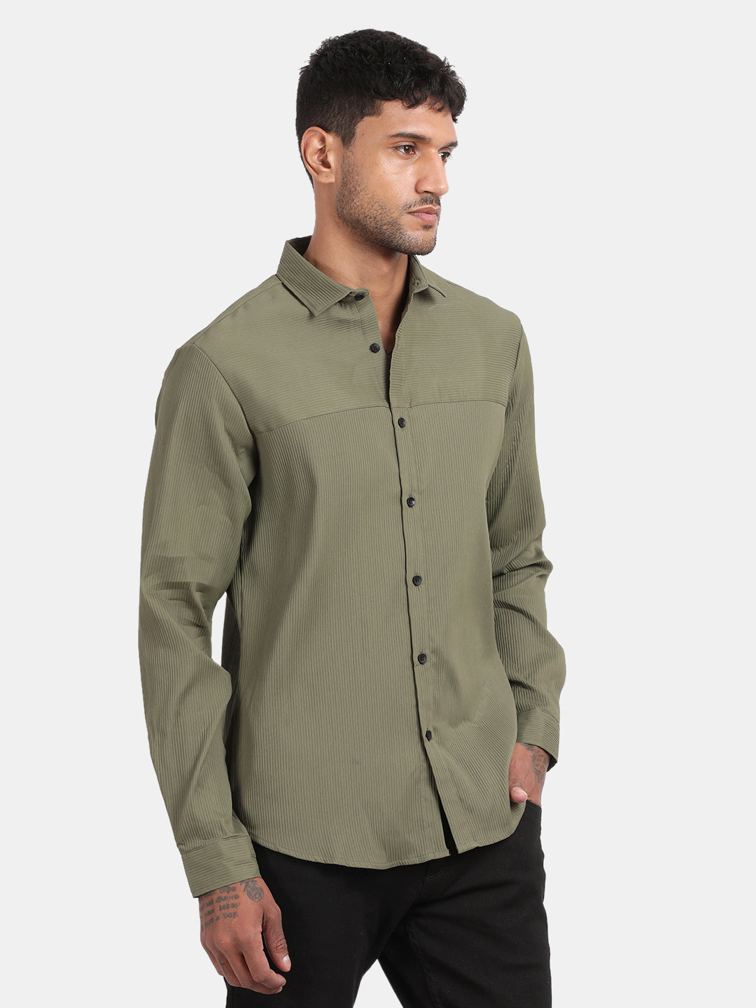 Men Olive Slim Fit Spread Collar Full Sleeve Casual Shirt