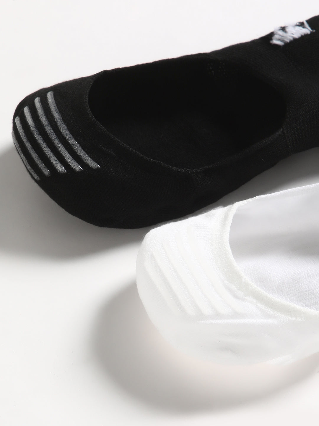 Men White and Black Shoeliner Socks_Pack Of 2