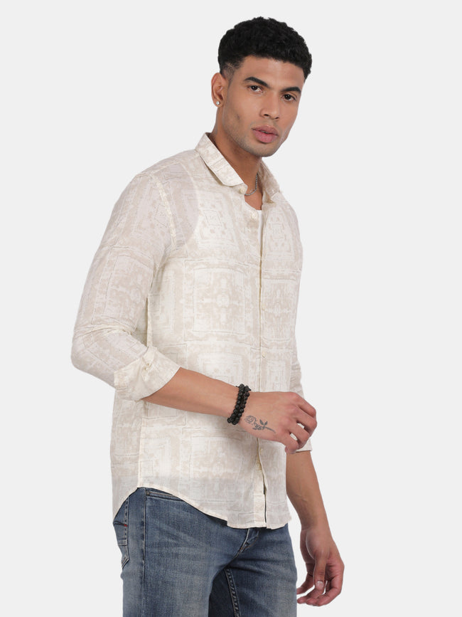 Men Cream Slim Fit Spread Collar Full Sleeve Casual Shirt