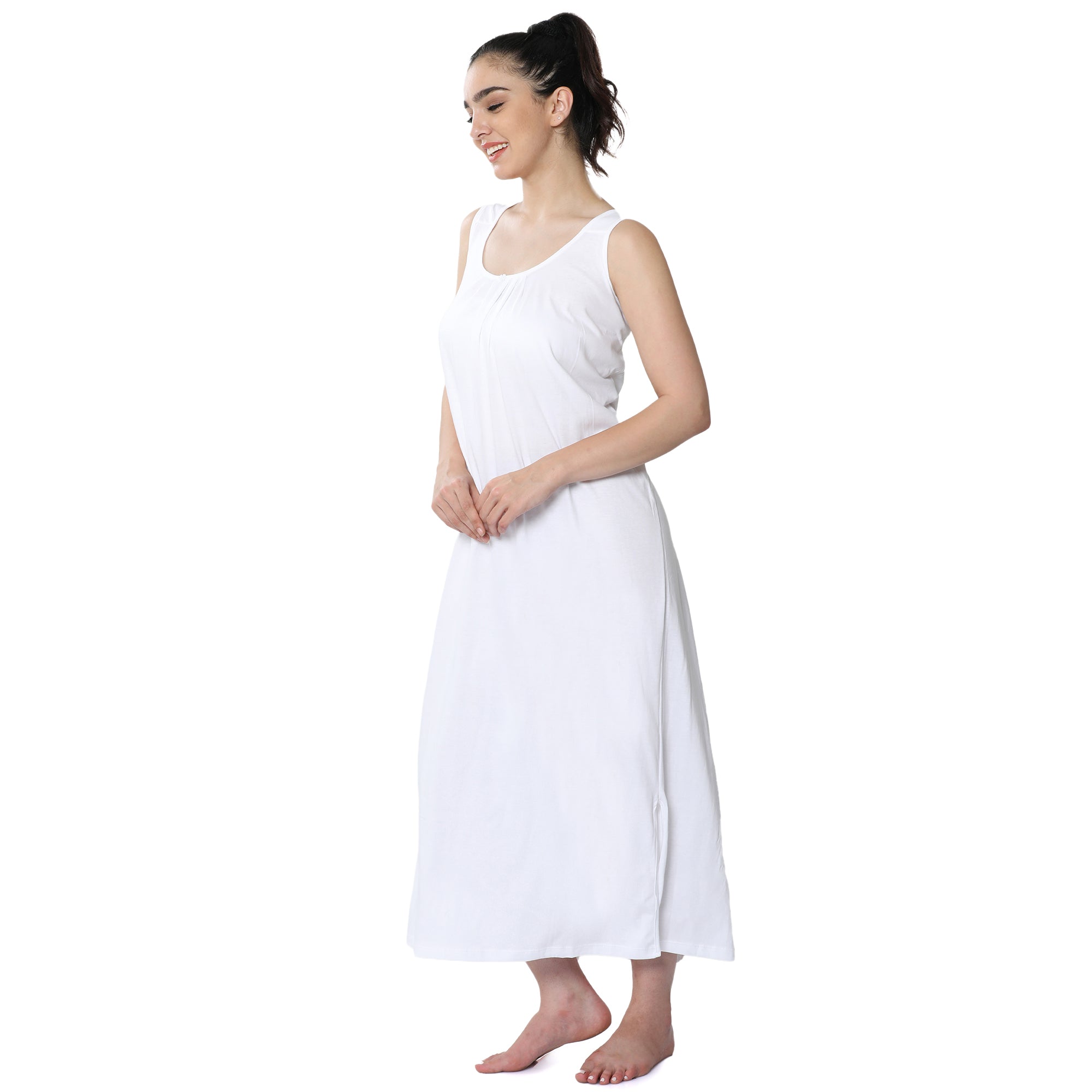 Relaxed Fit Scoop Neck Nighty Slip