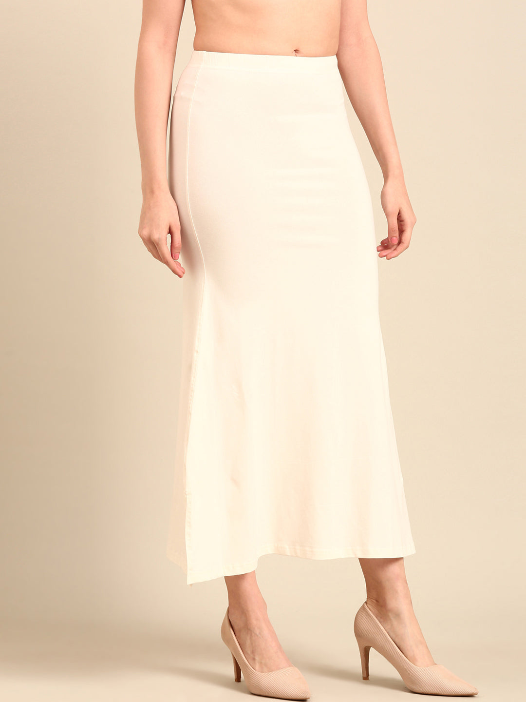 Women Off White Saree Shapewear