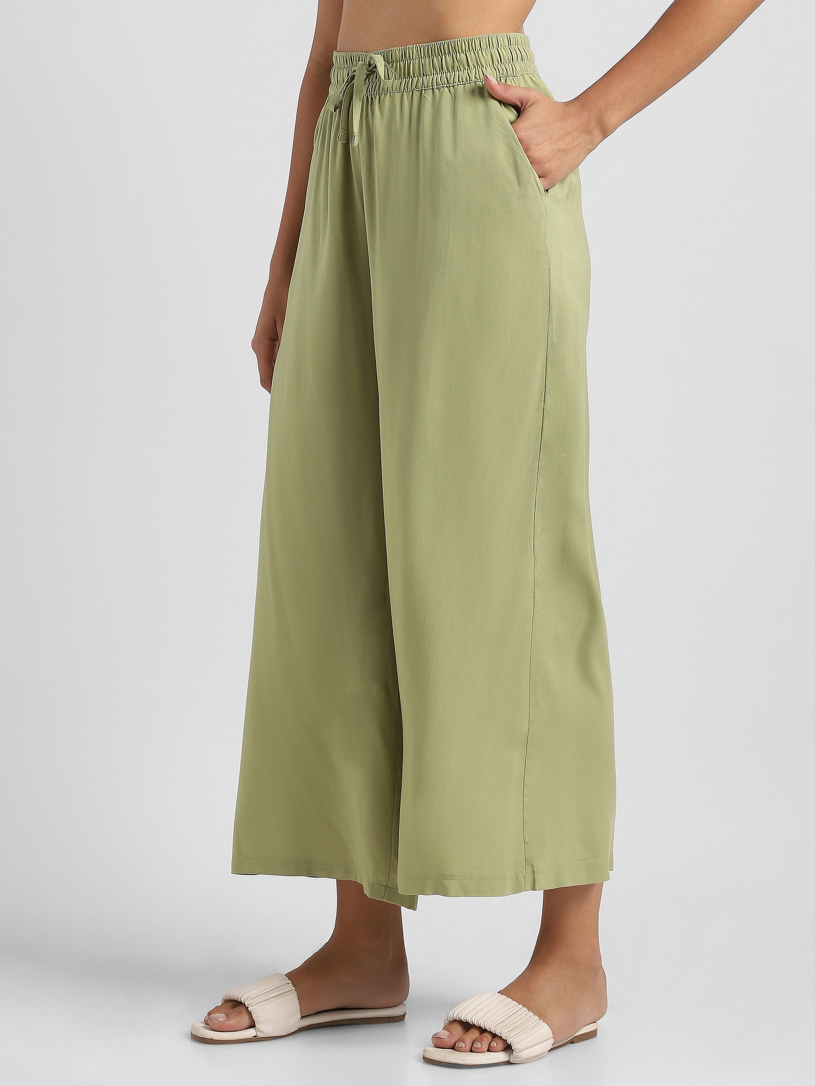 Women Olive Solid Palazzo Pants
