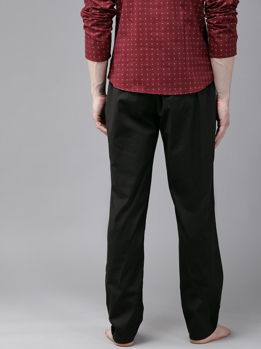 Men Black Solid Pyjamas