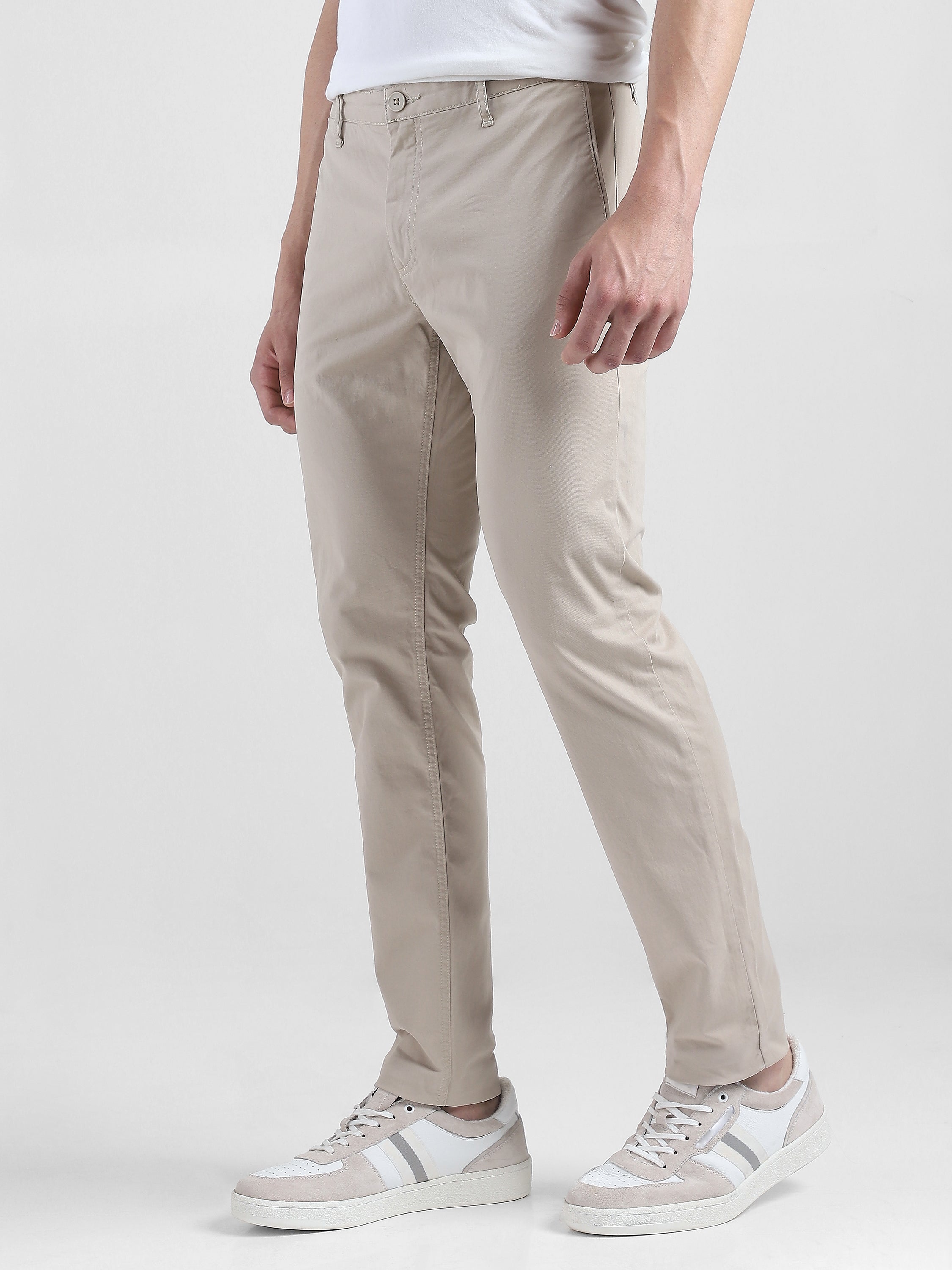 Men Cream Mid Rise Regular Fit Trouser