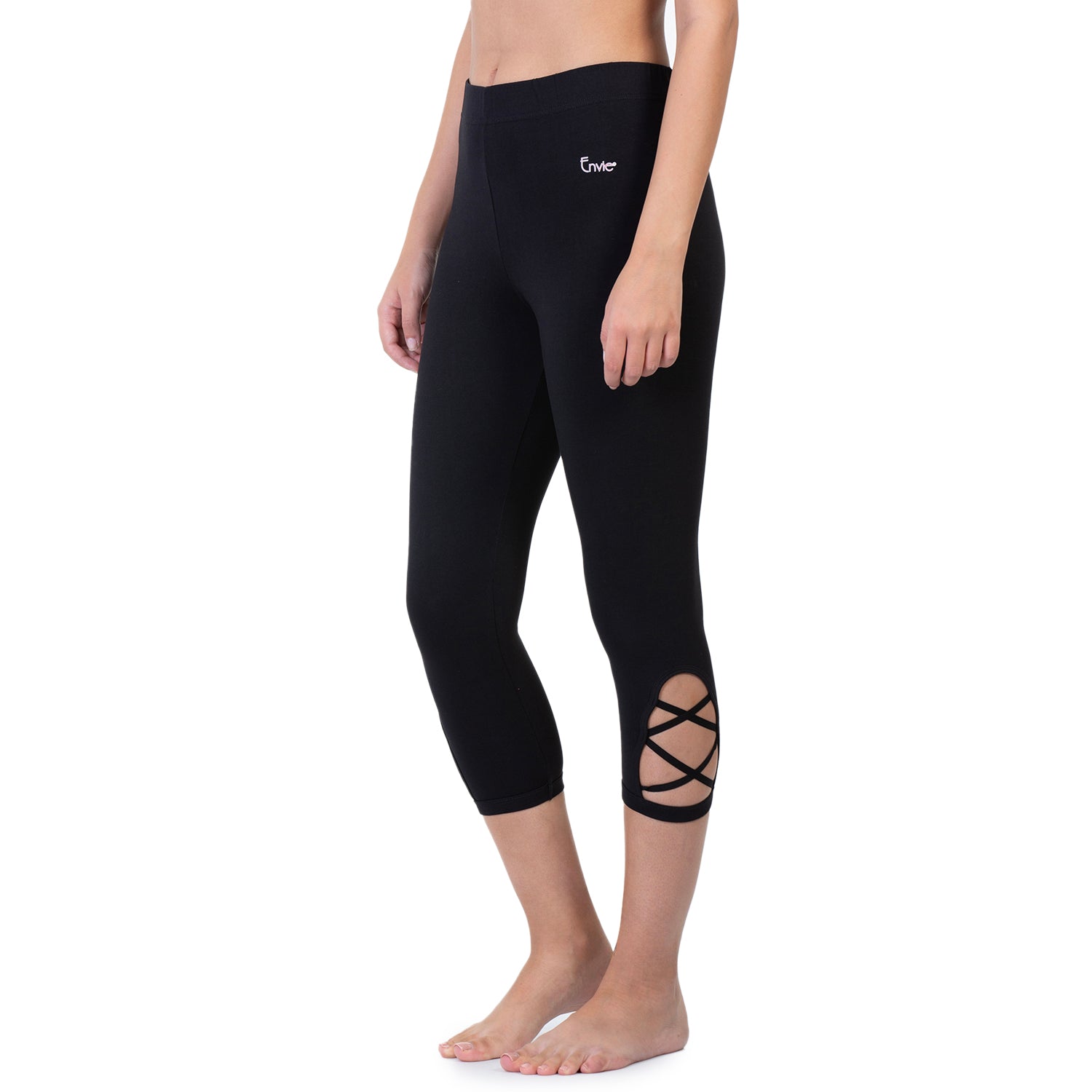 Women Black 3/4th Criss Cross Capri Pant