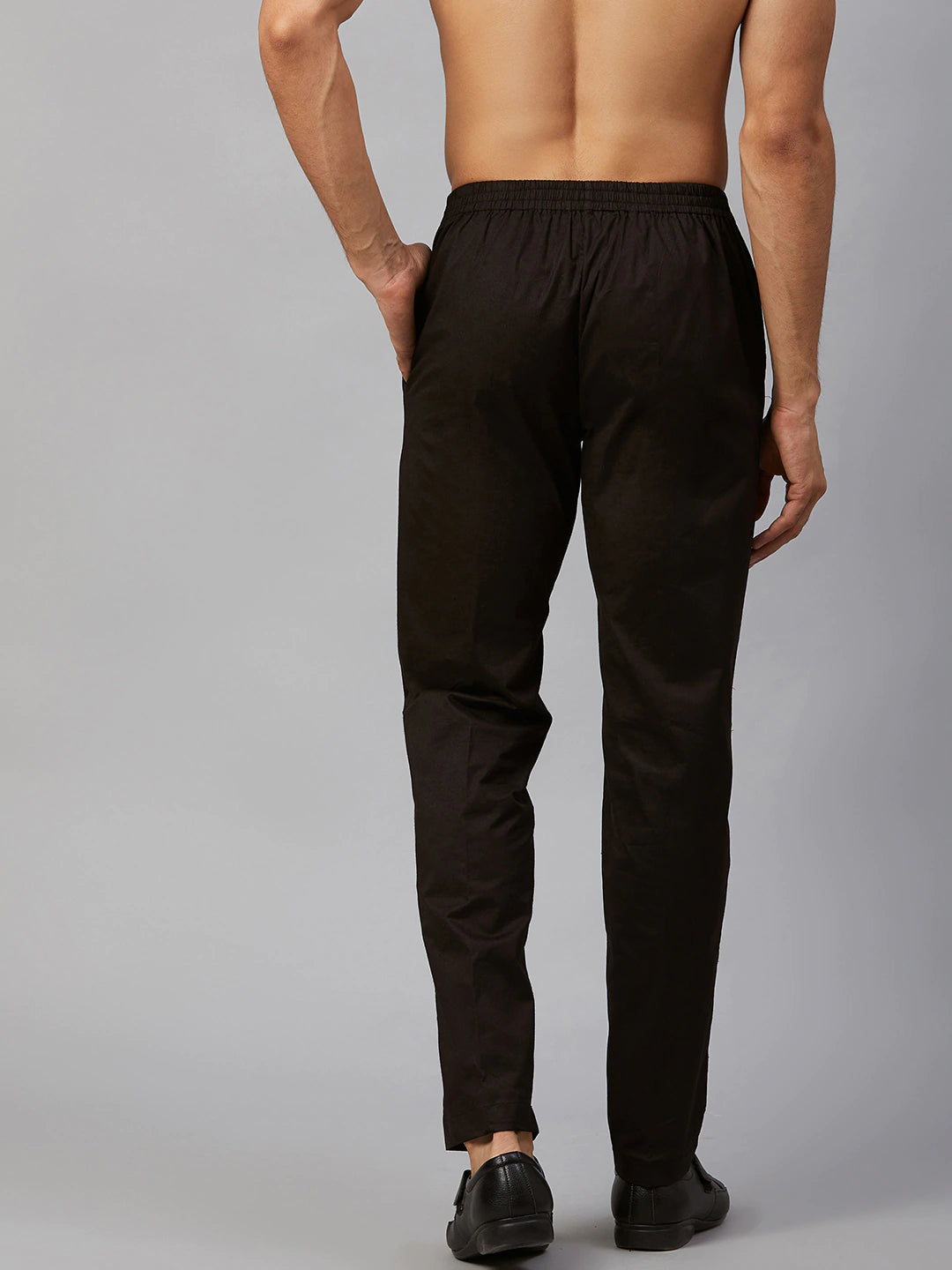 Men Black Solid Pyjamas