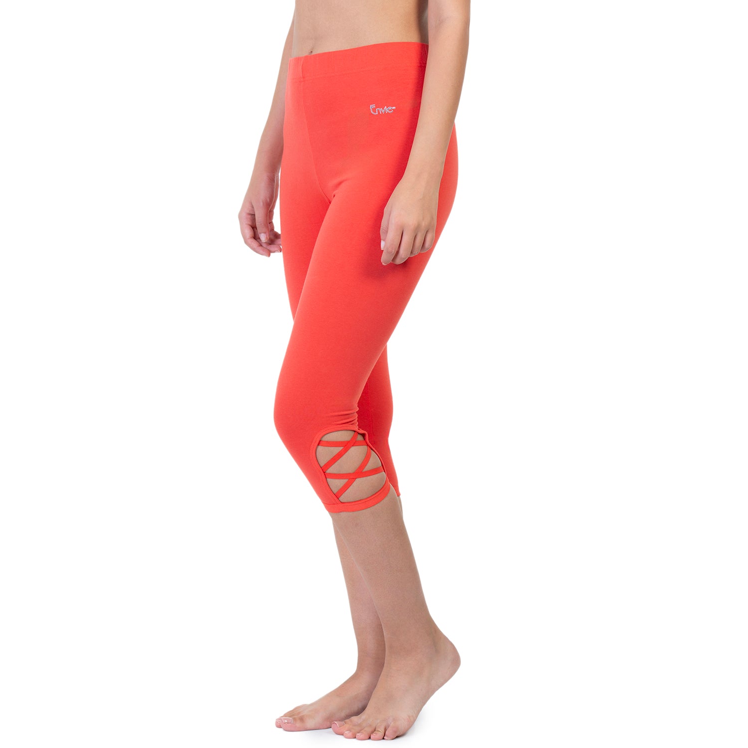 Women 3/4th Criss Cross Capri Pant