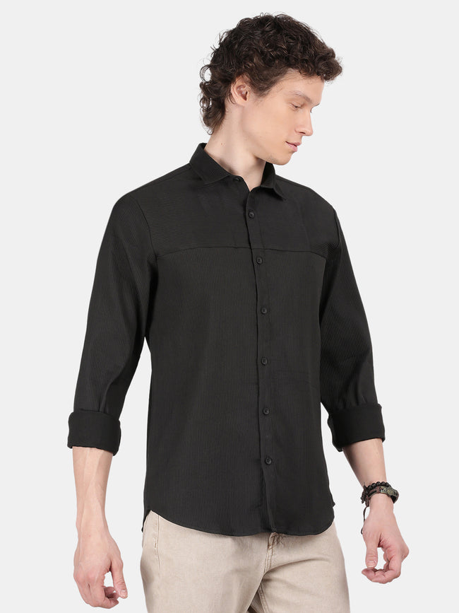 Men Black Slim Fit Spread Collar Full Sleeve Casual Shirt