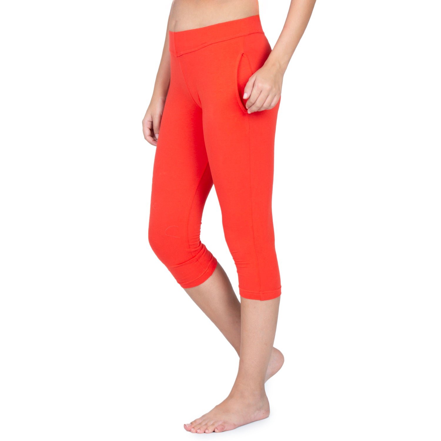 Women Coral 3/4th Length Capri