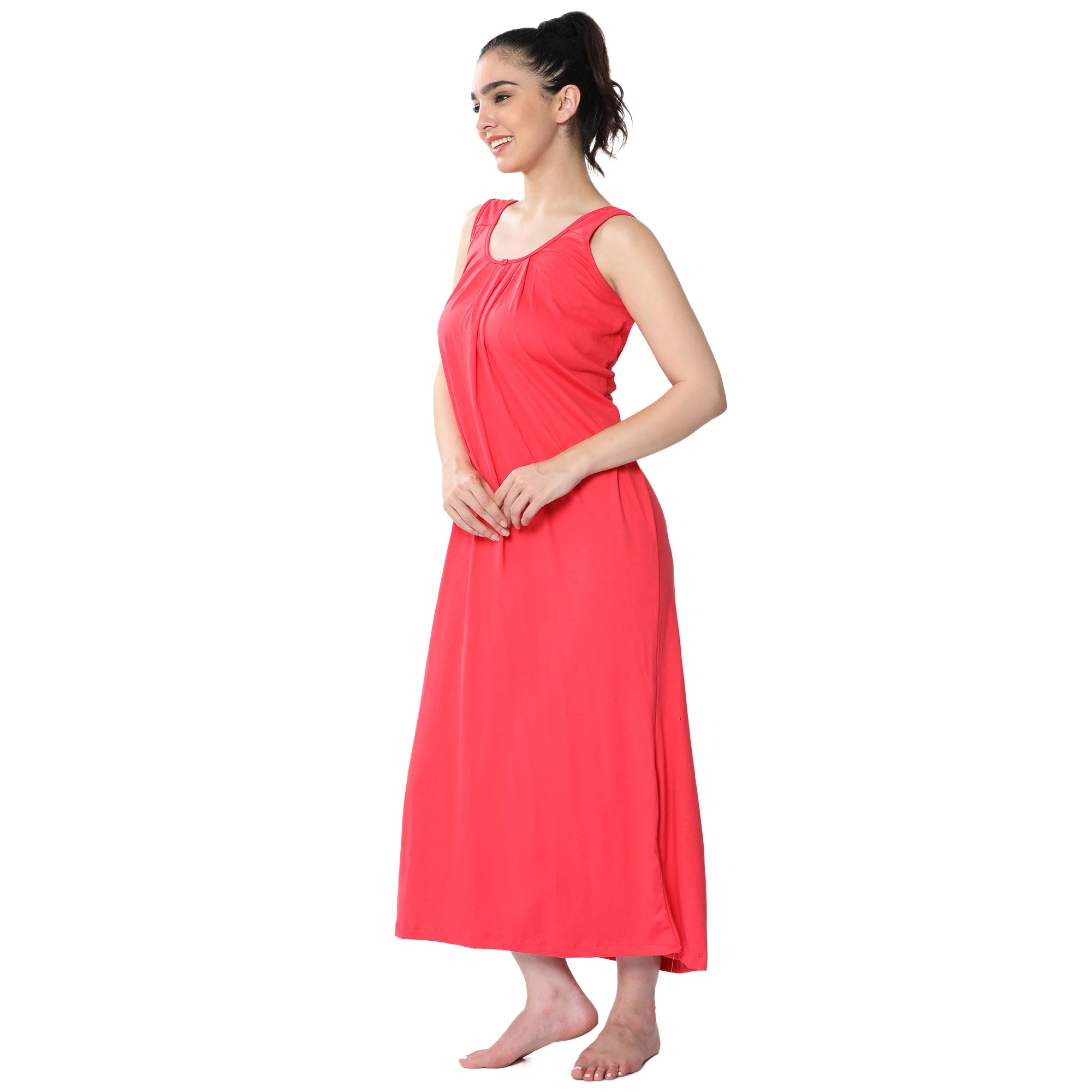 Relaxed Fit Scoop Neck Nighty Slip