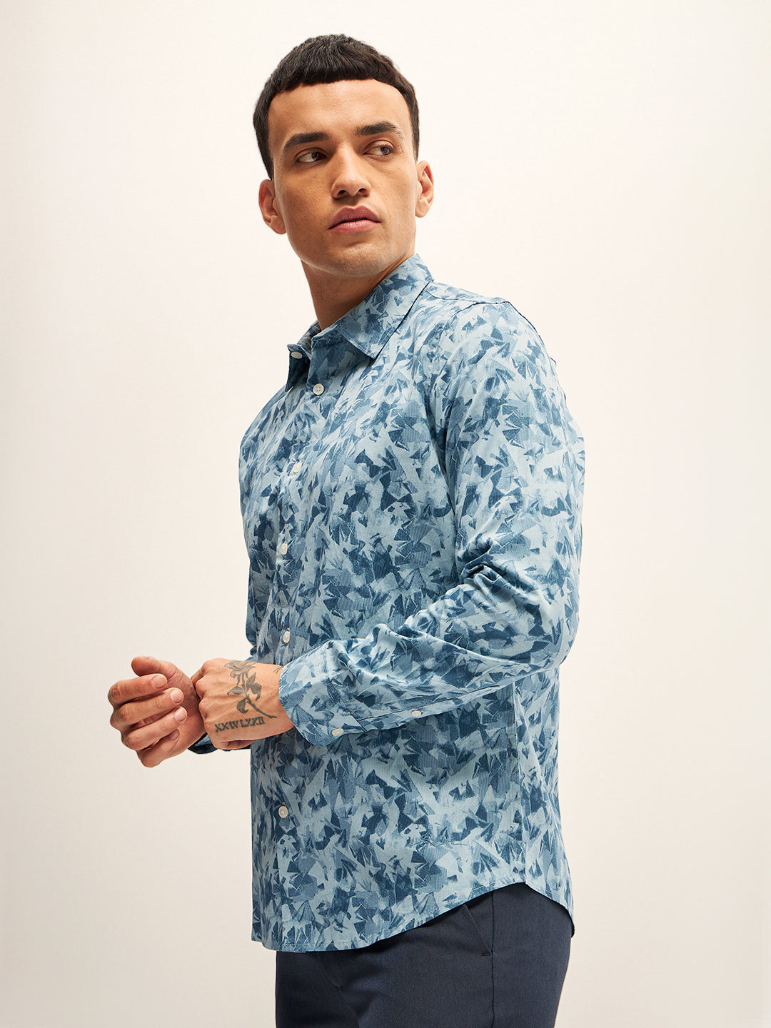 Men Blue Printed Slim Fit Casual Shirt