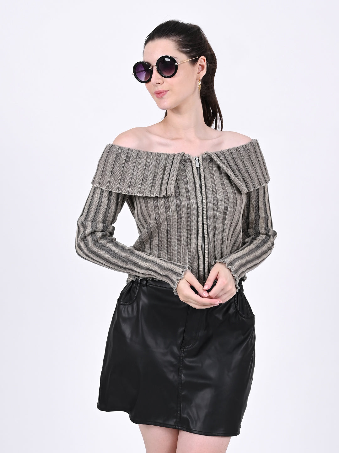 Women Striped Off-Shoulder Crop