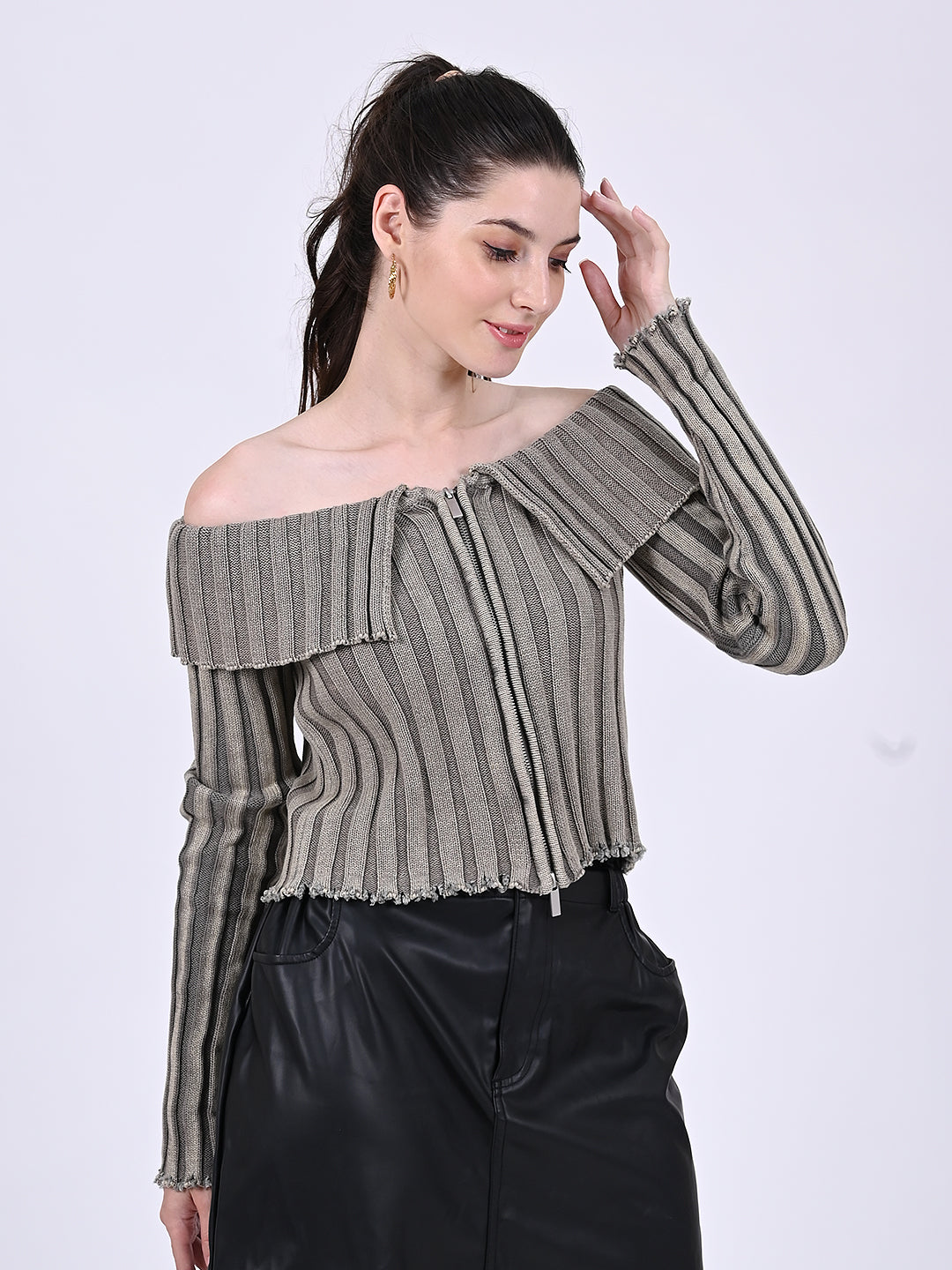 Women Striped Off-Shoulder Crop