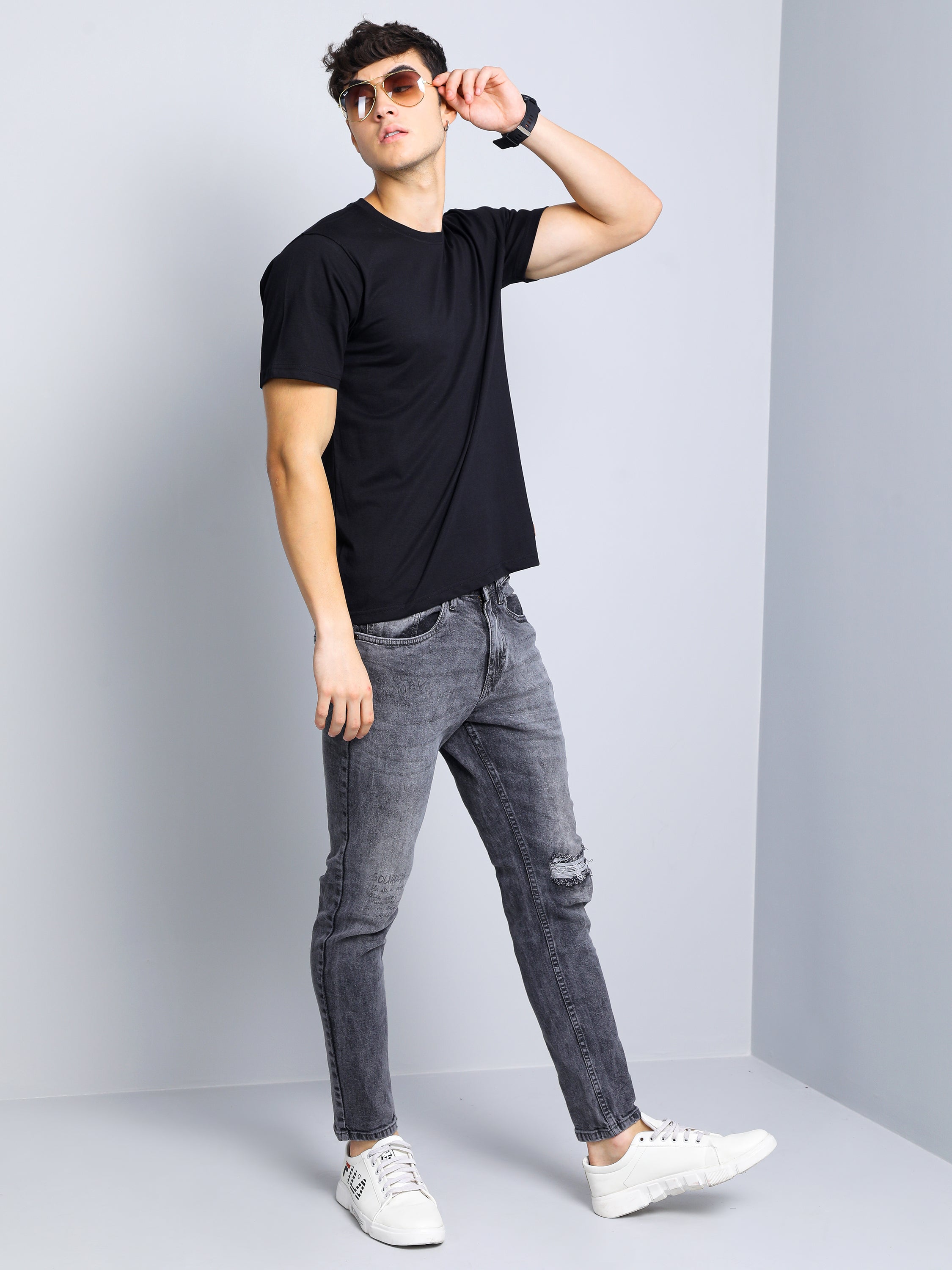 Men Plain Black T-Shirt