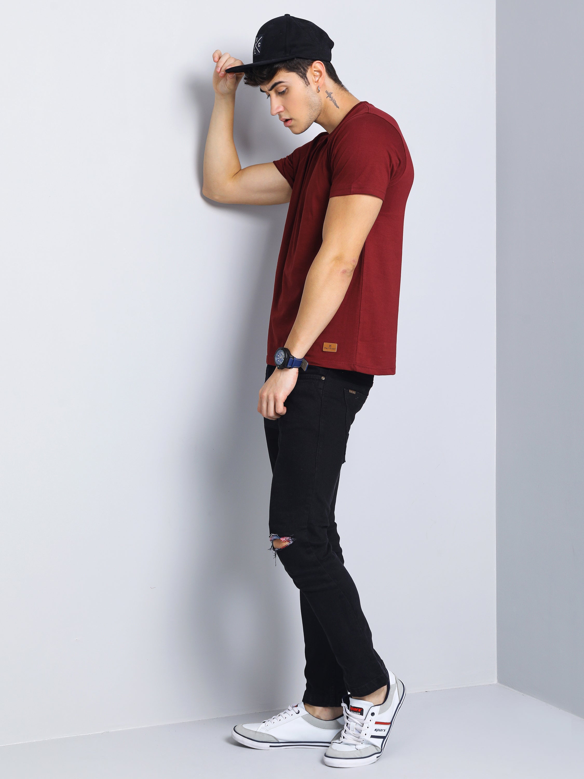 Men Plain Maroon T-Shirt