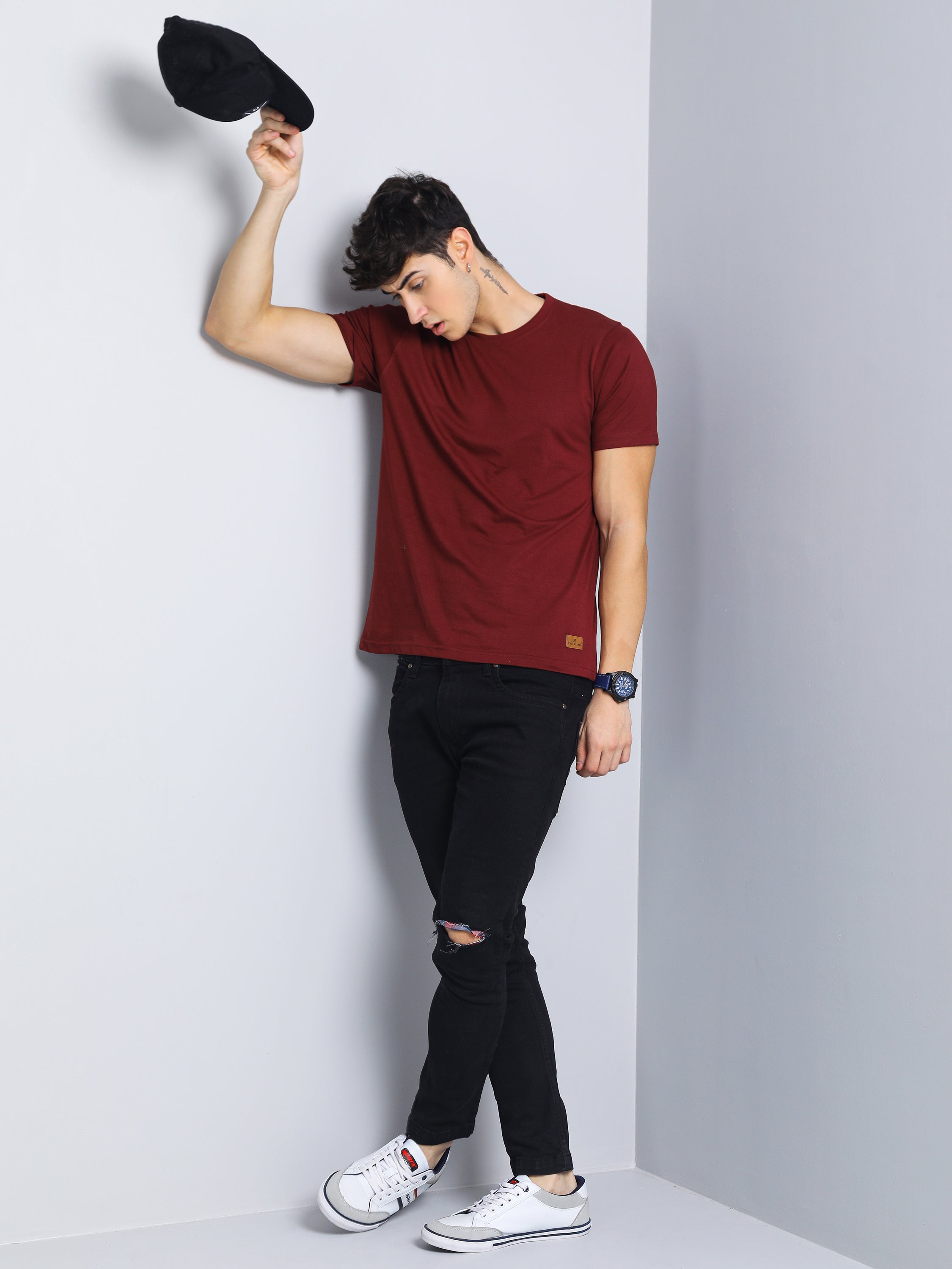 Men Plain Maroon T-Shirt