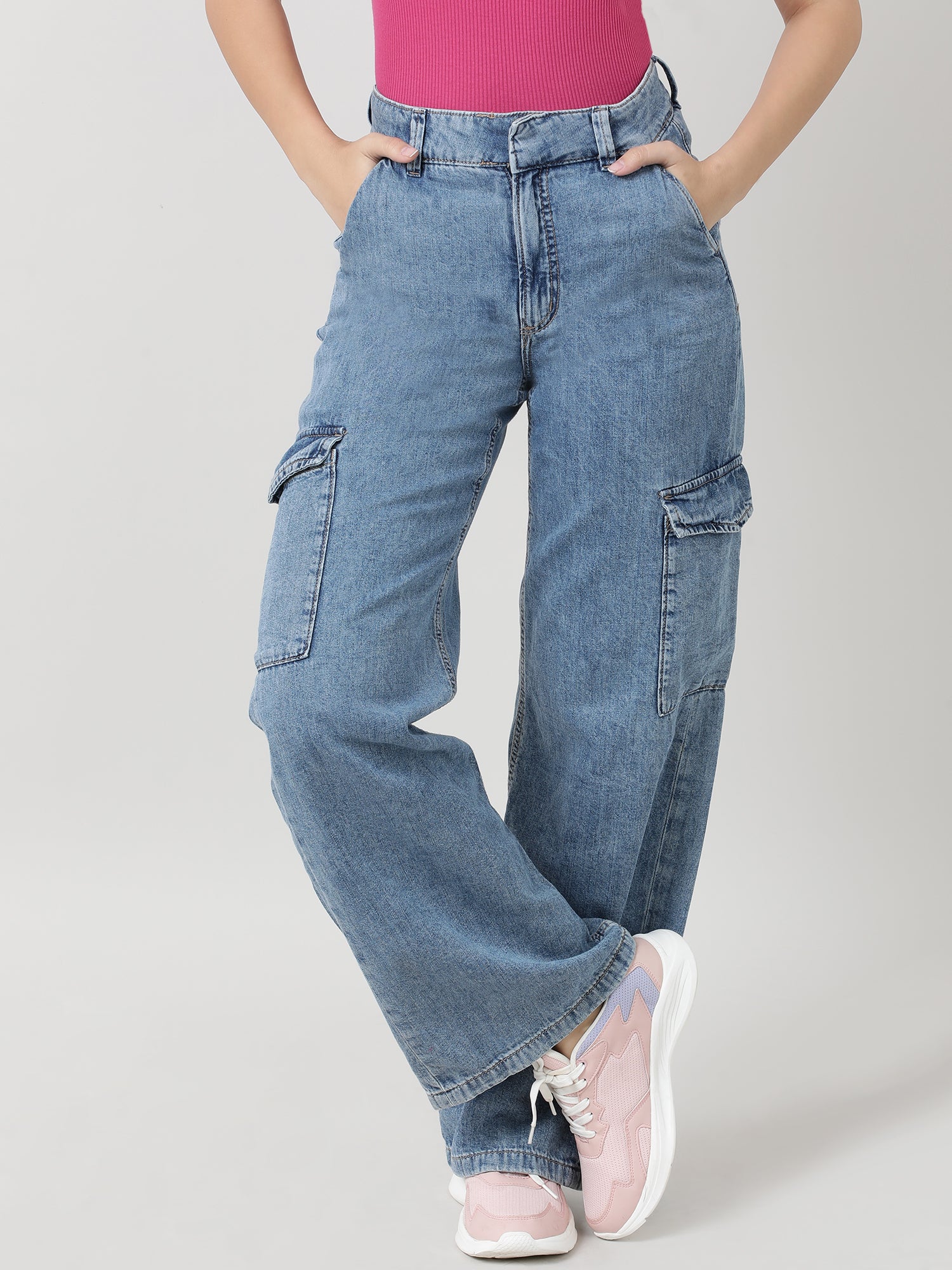 Women Relaxed Fit Blue Washed Denim Jeans