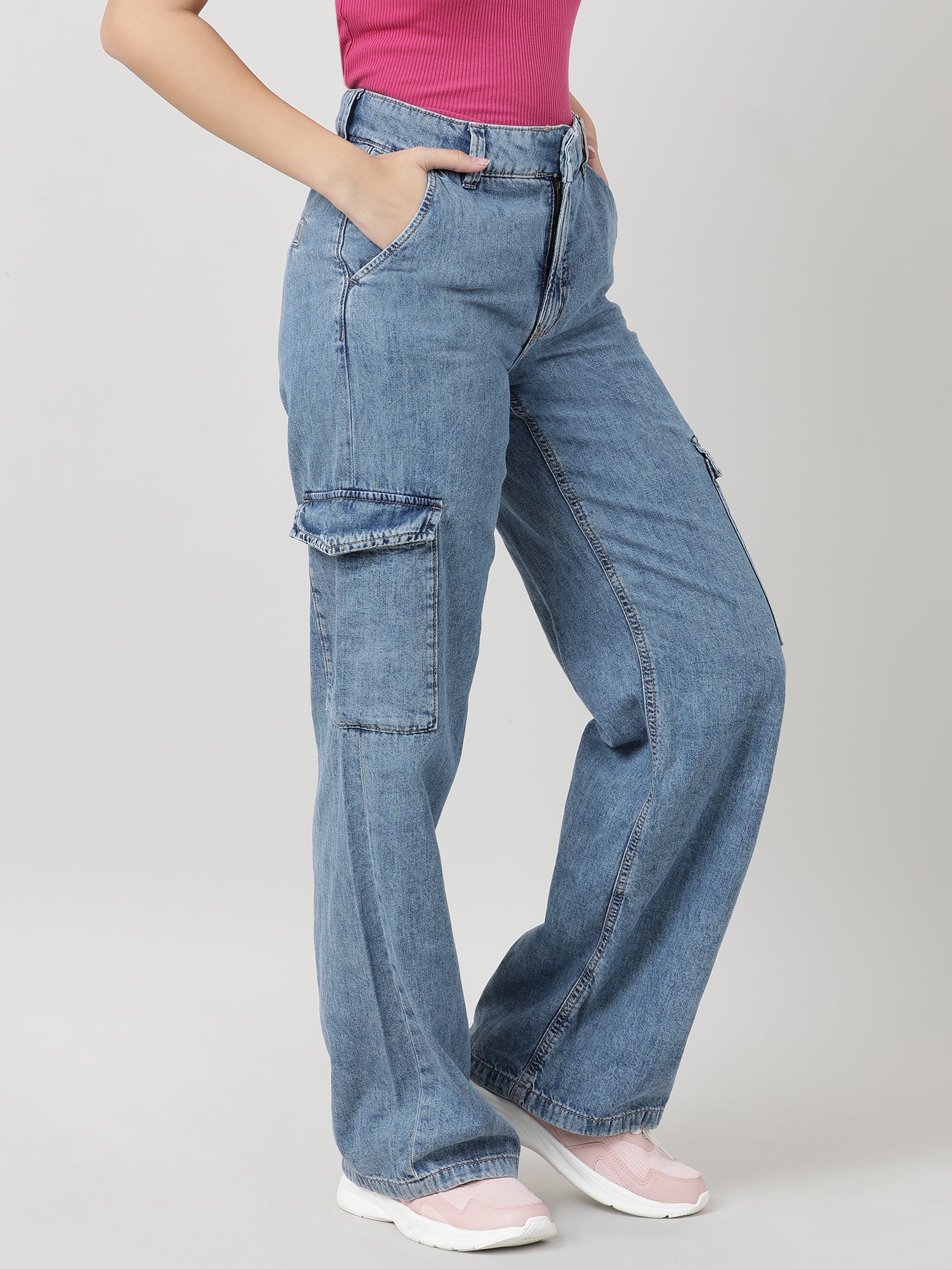 Women Relaxed Fit Blue Washed Denim Jeans