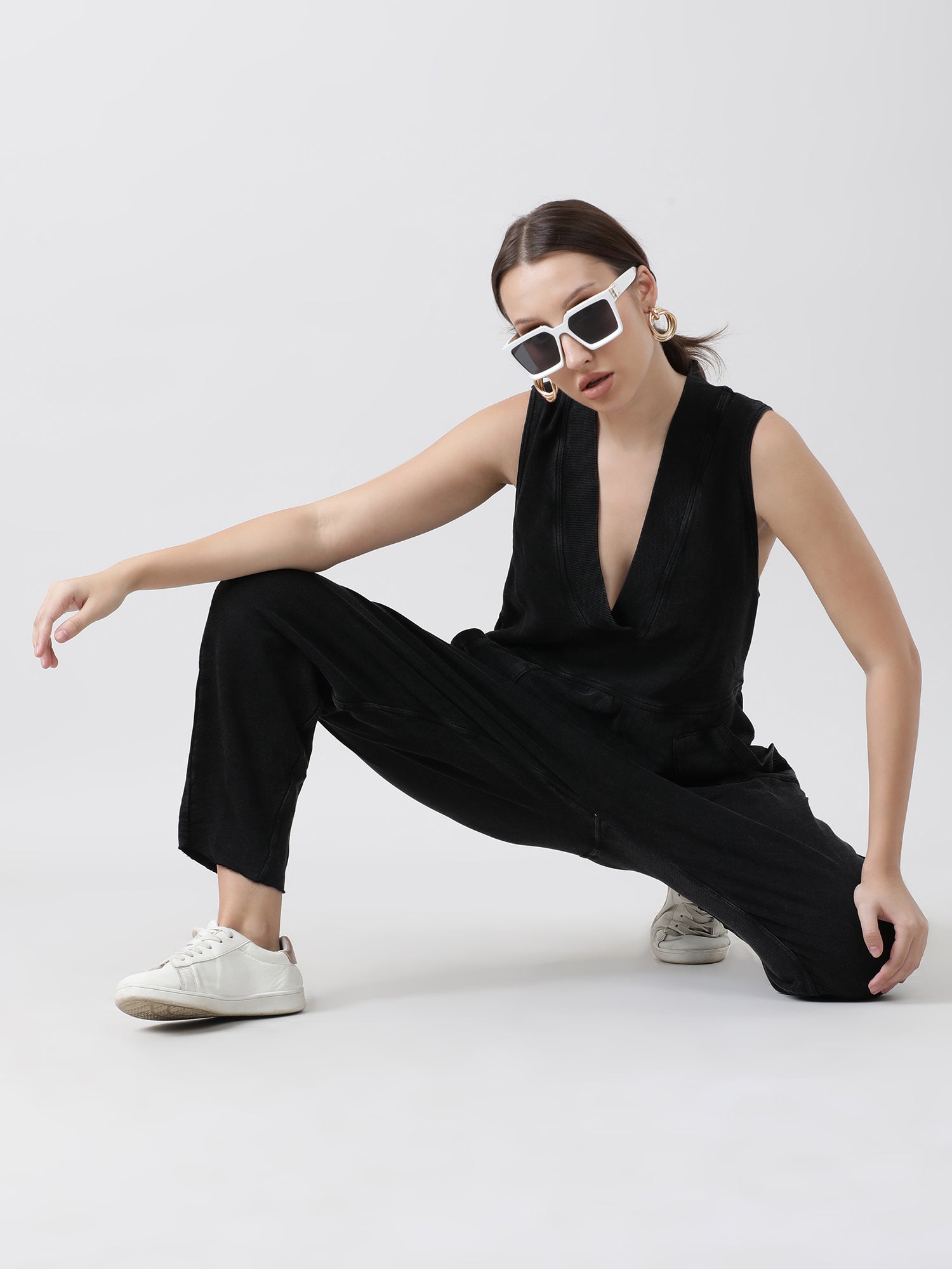 Women Relaxed Fit Black V Neck Jumpsuit With Pockets