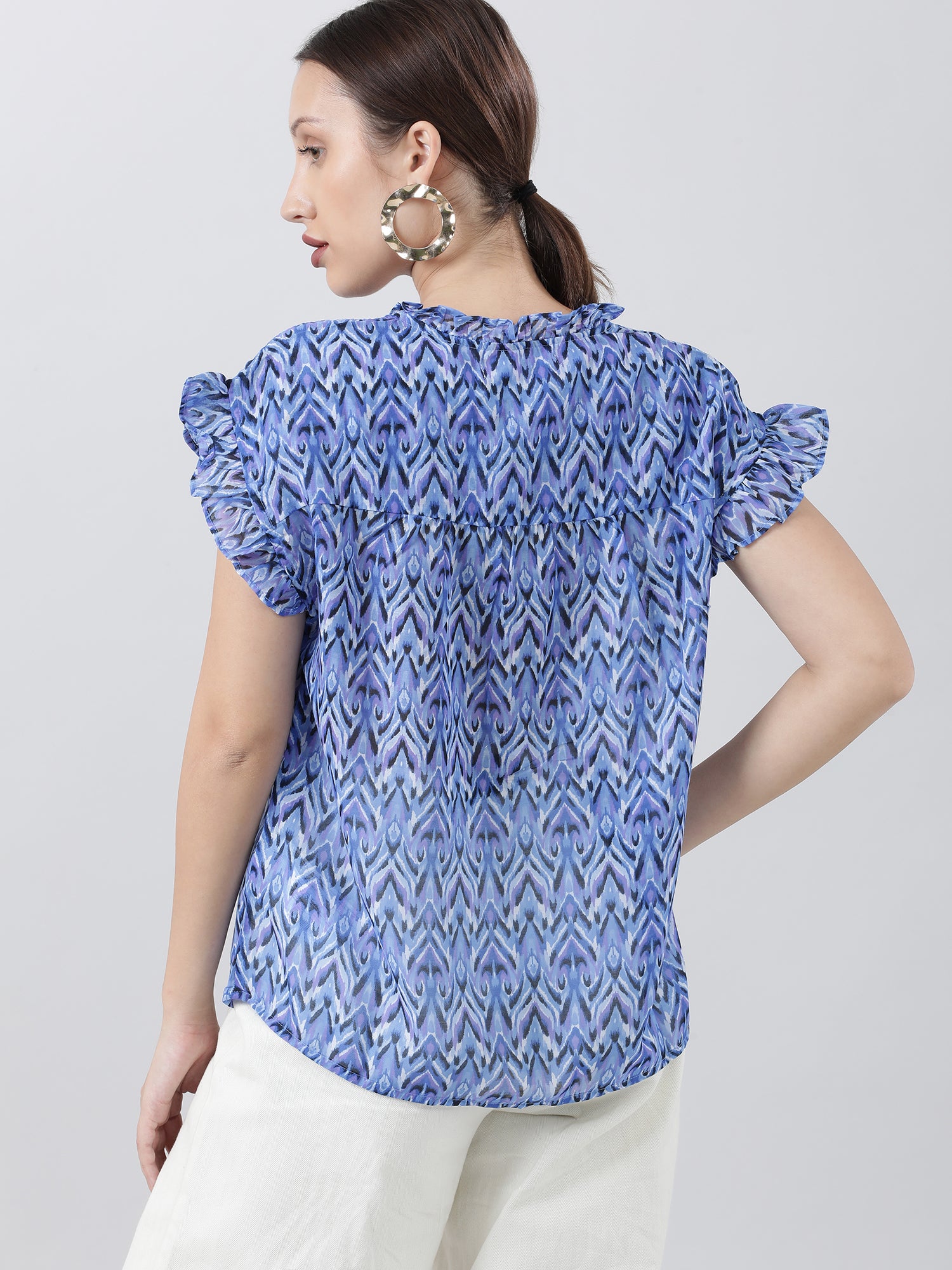 Women Regular Fit Printed Blue Top With Frills