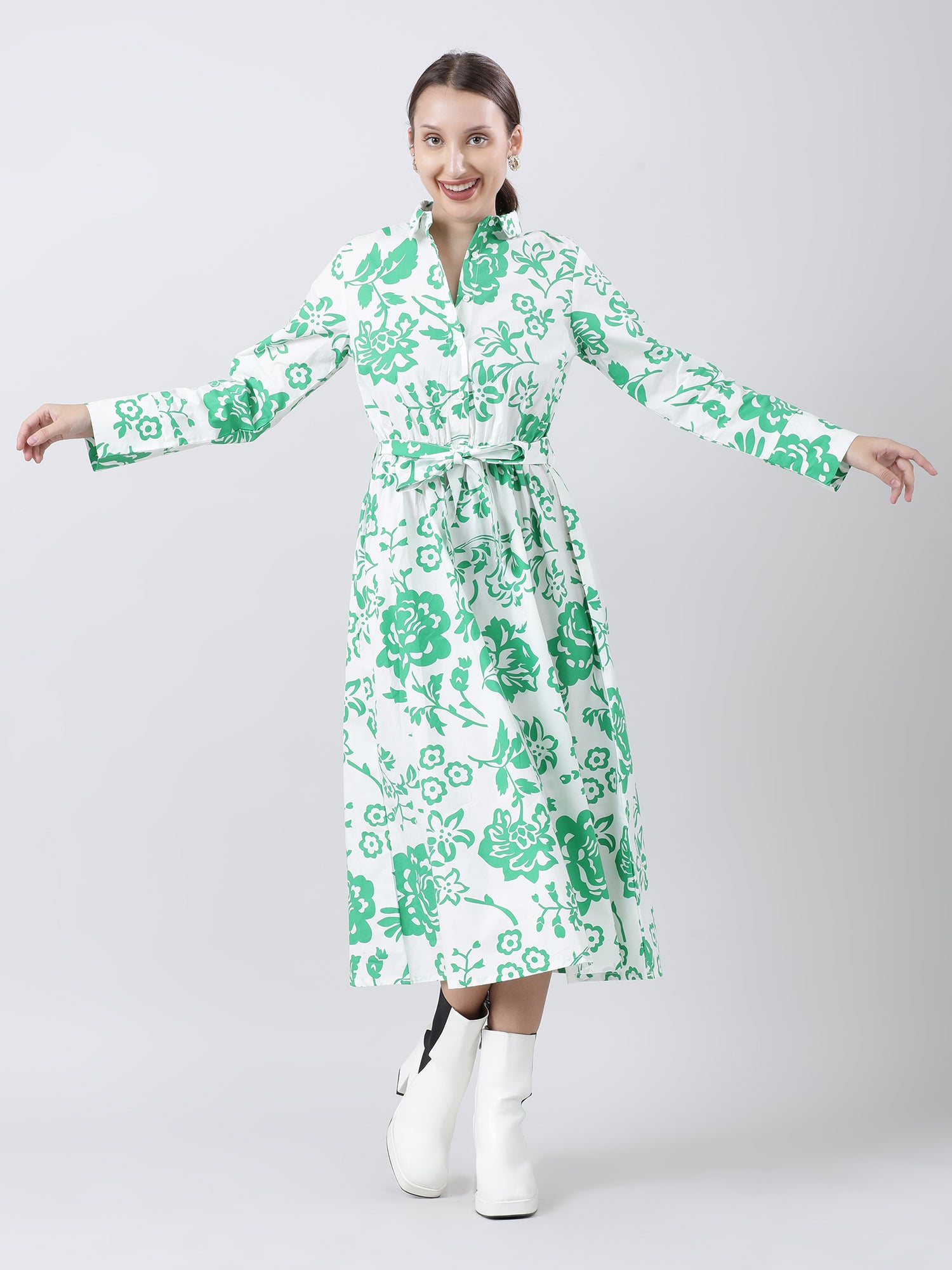 Women Regular Fit Green Printed A Line Midi Dress With Belt