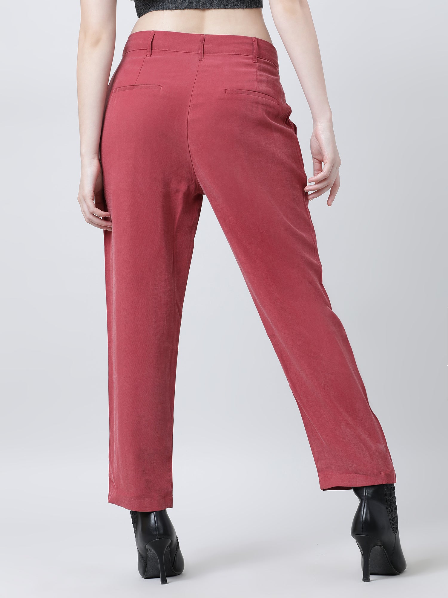 Women Regular Fit Mid Rise Solid Maroon Pants